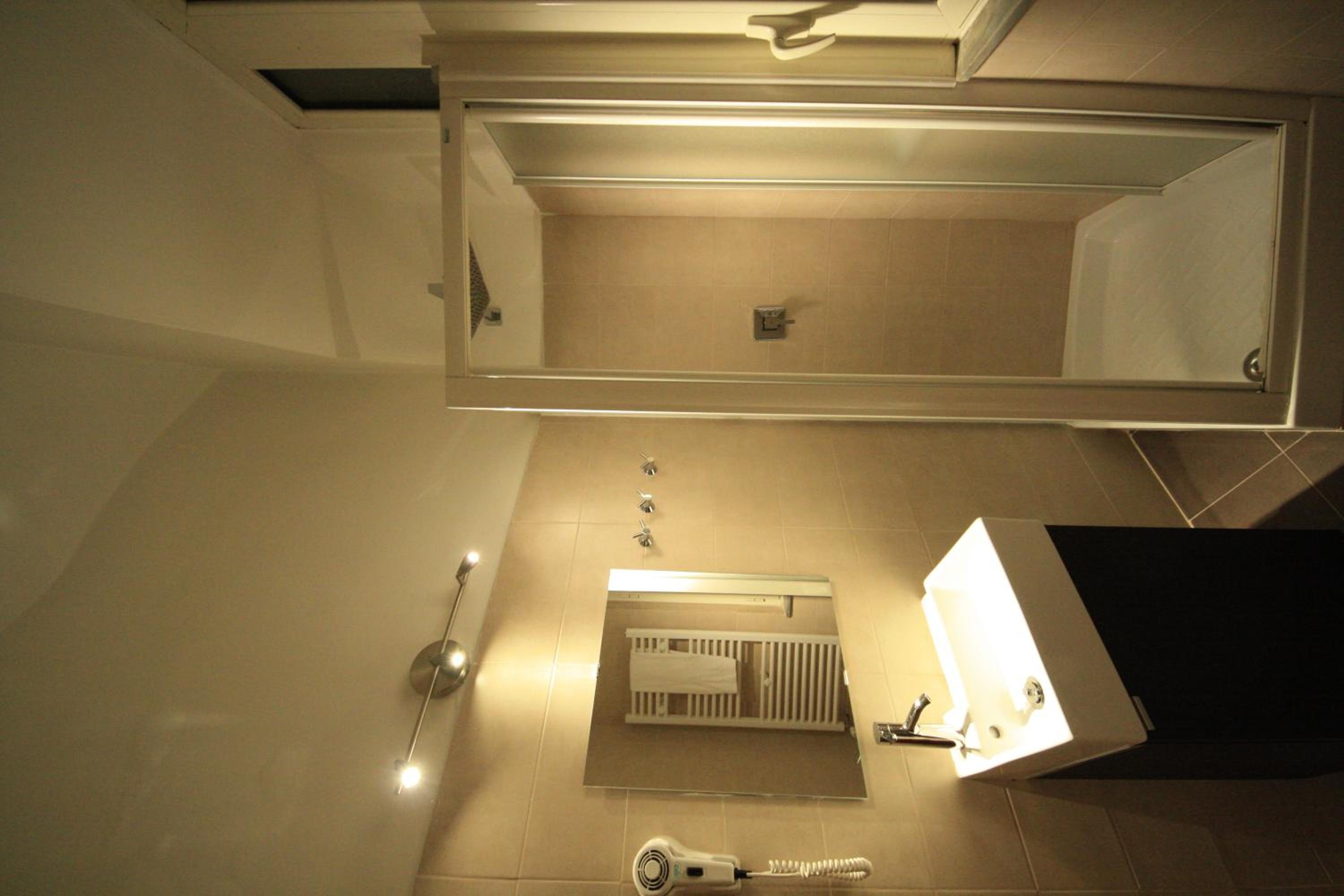Budget Double Room photo 2