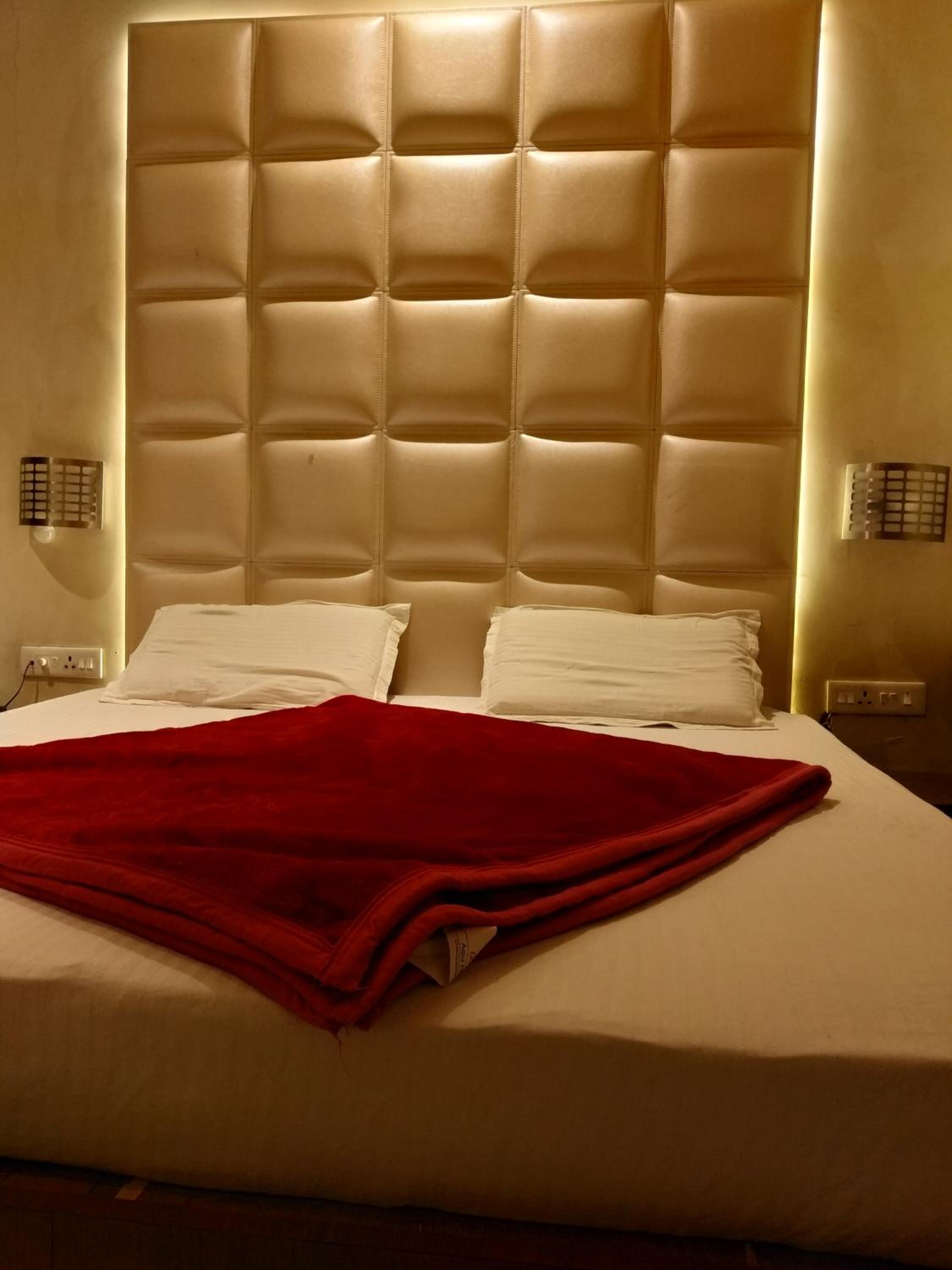 Deluxe Double Room - Photo 34
