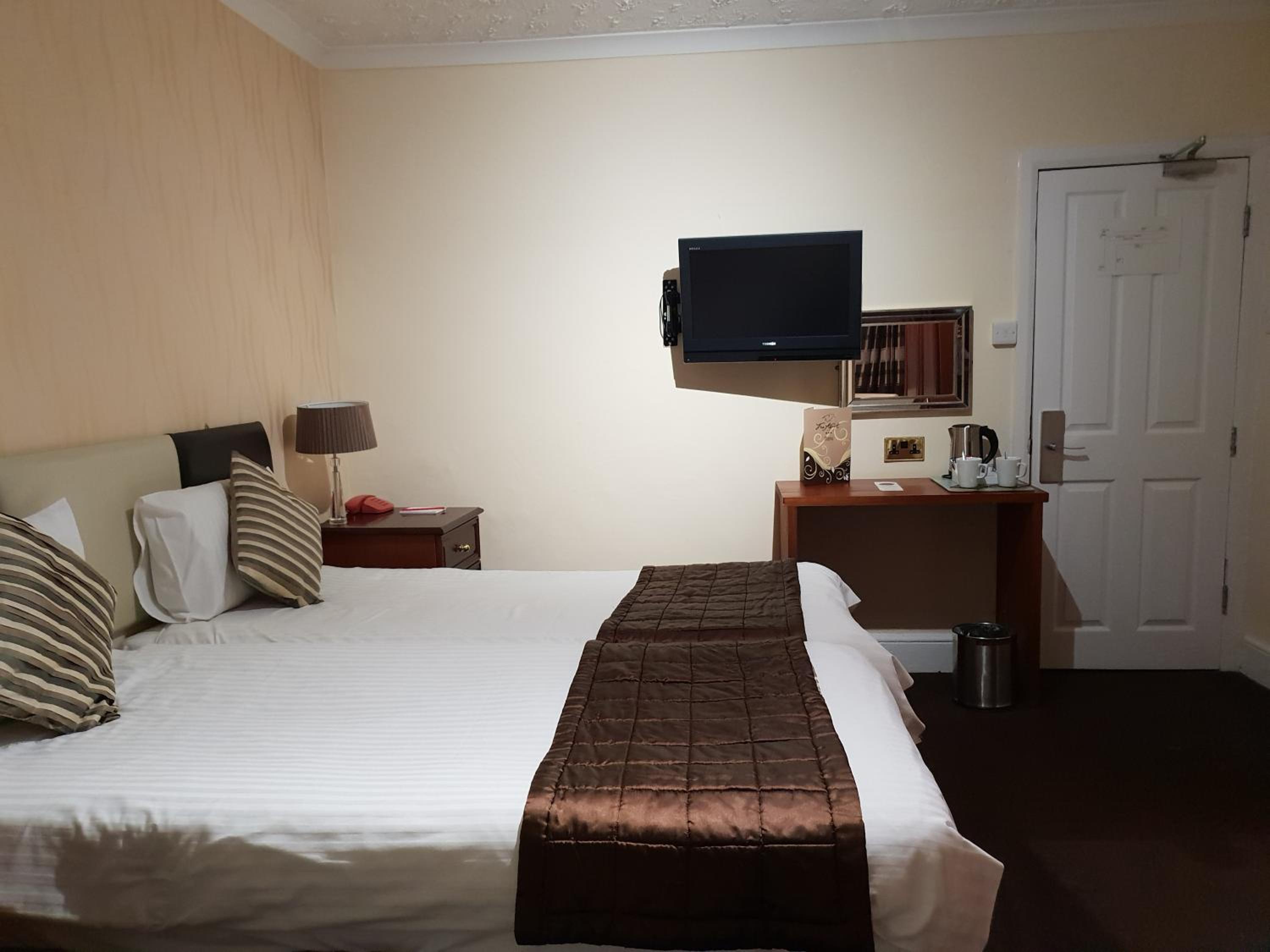 Superior Double or Twin Room photo 2