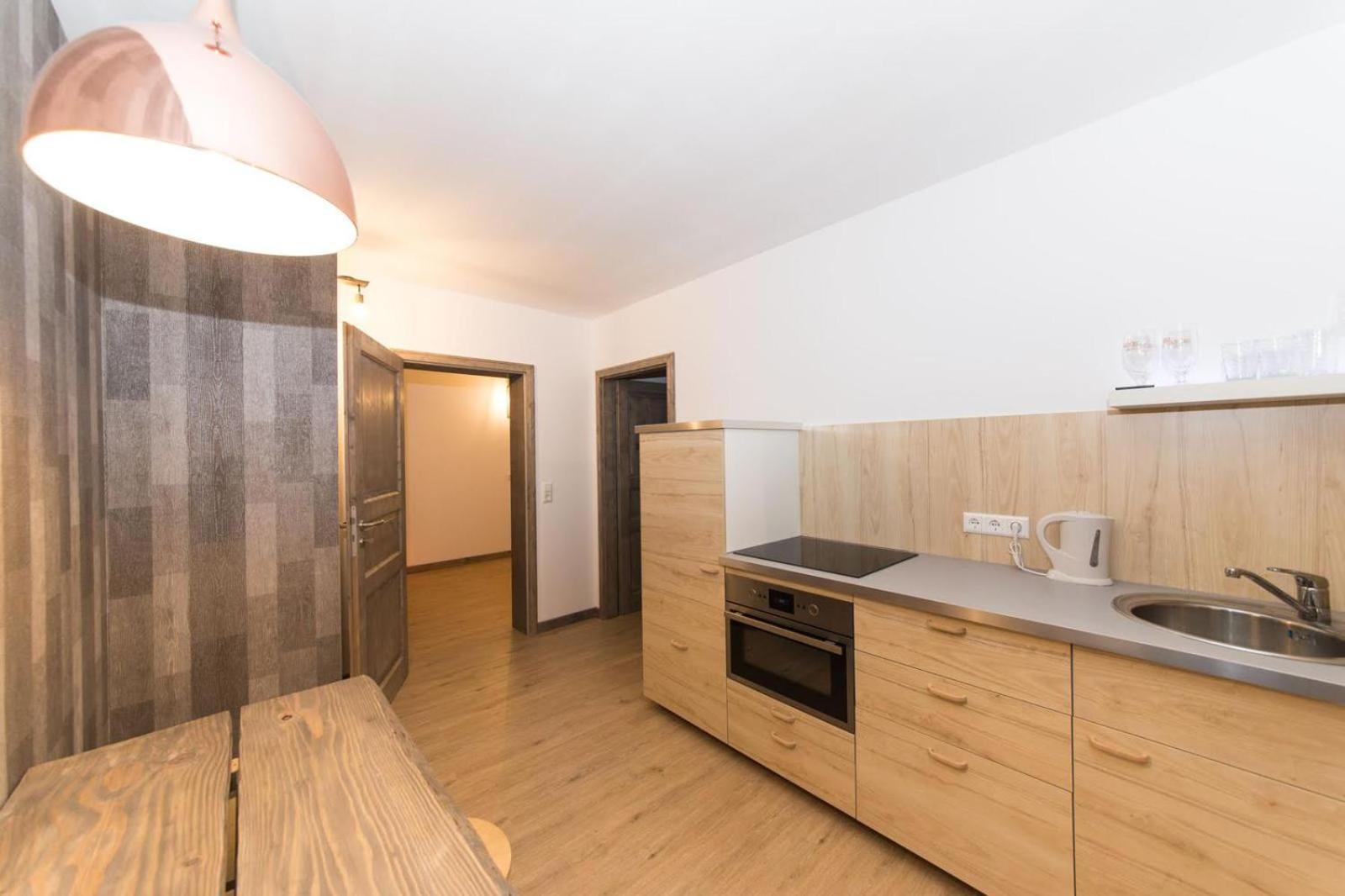 Apartment with Balcony photo 3