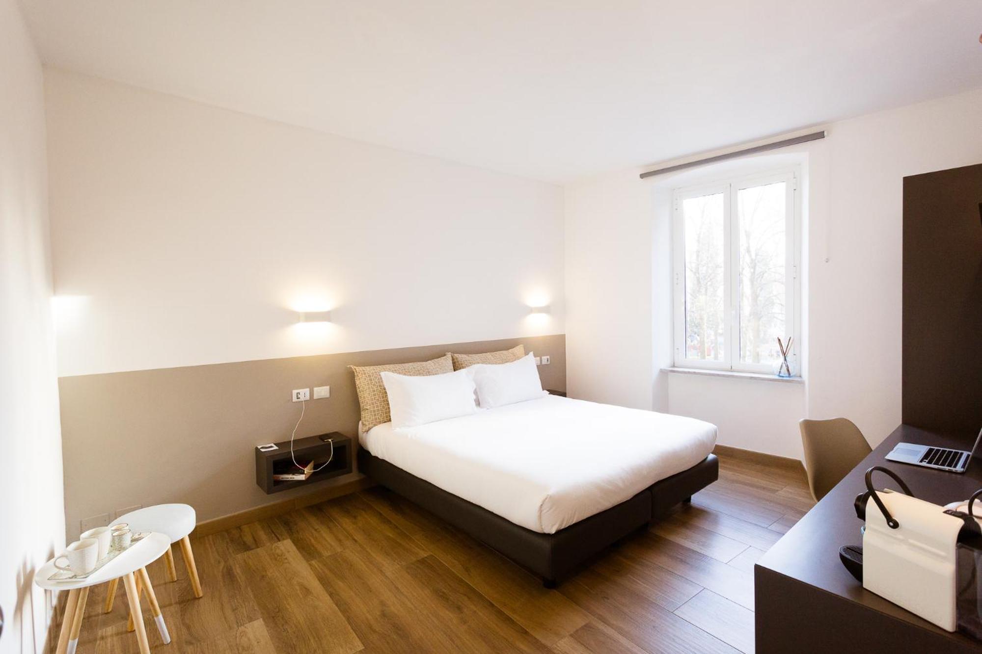 Superior Double or Twin Room - Photo 33