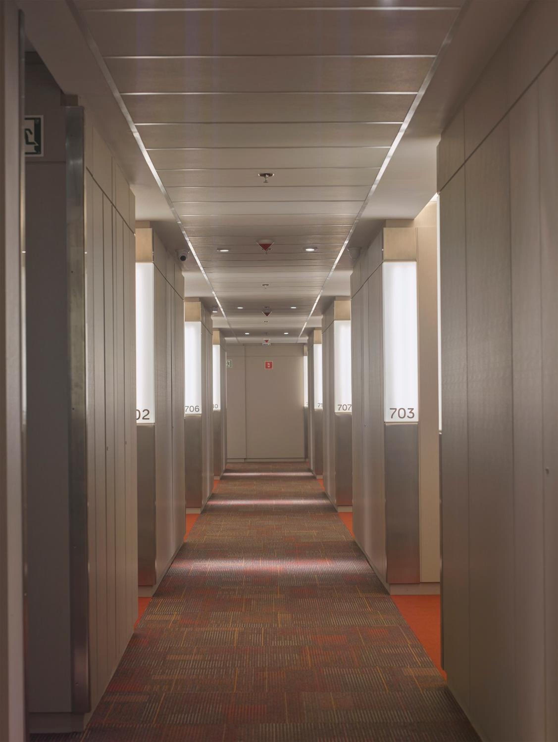 Twin Room - Photo 4