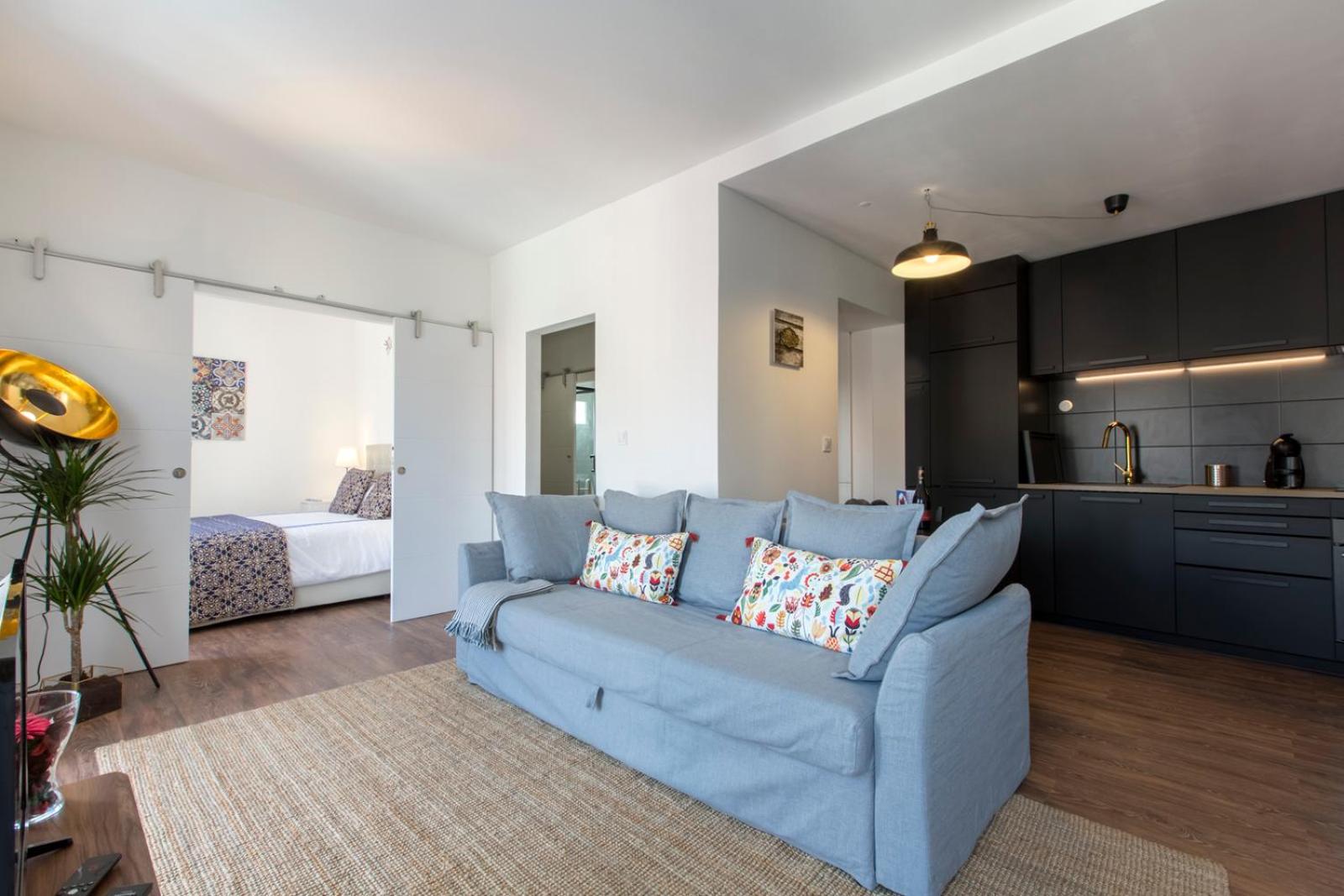 Apartment with Balcony - Photo 13