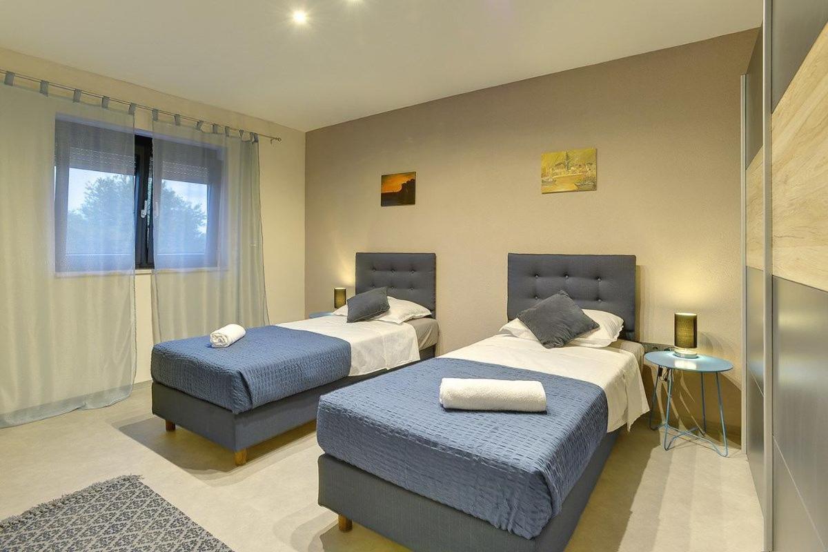 Four-Bedroom Vacation Home photo 1