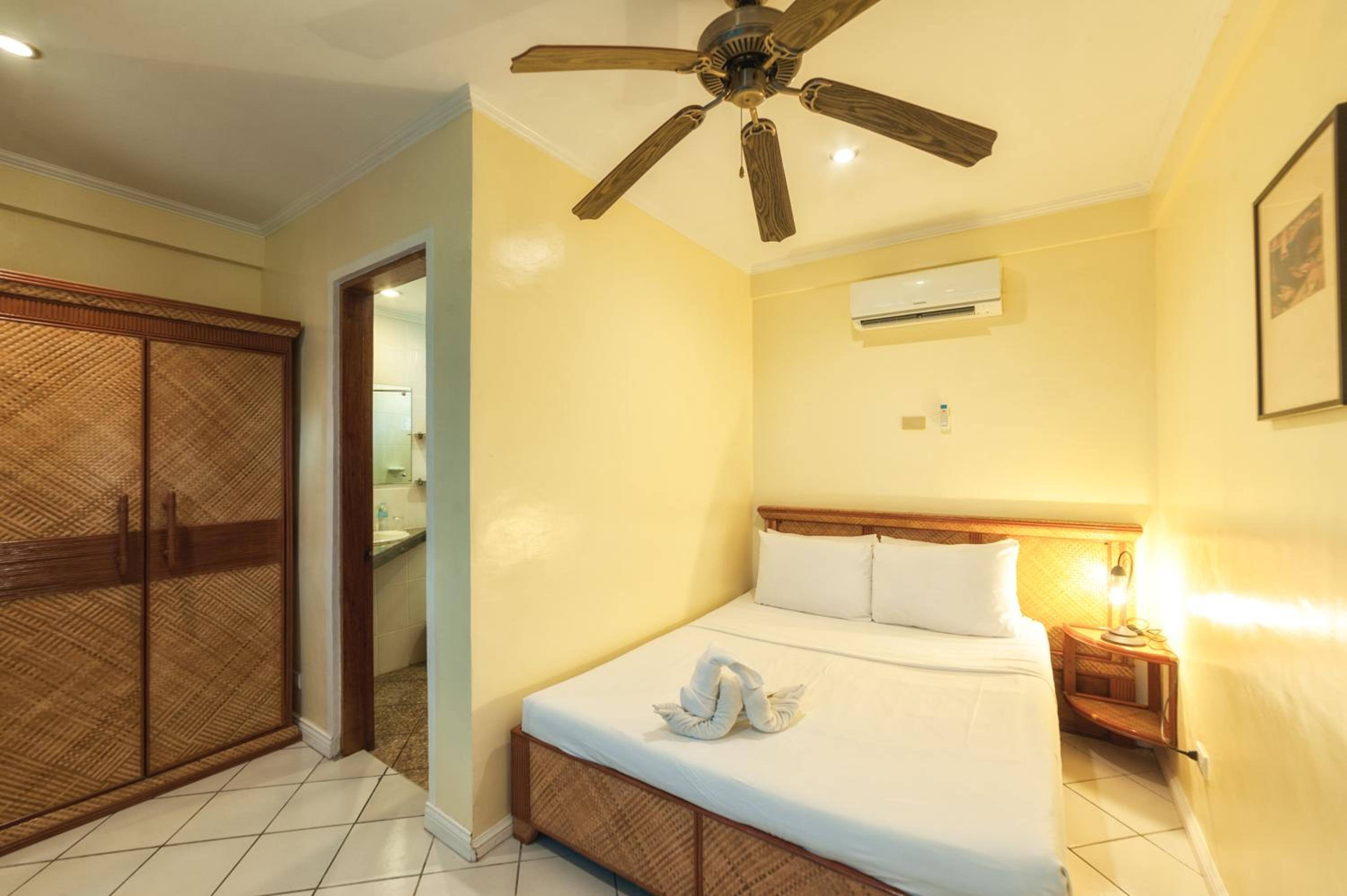 Standard Double Room - Photo 1