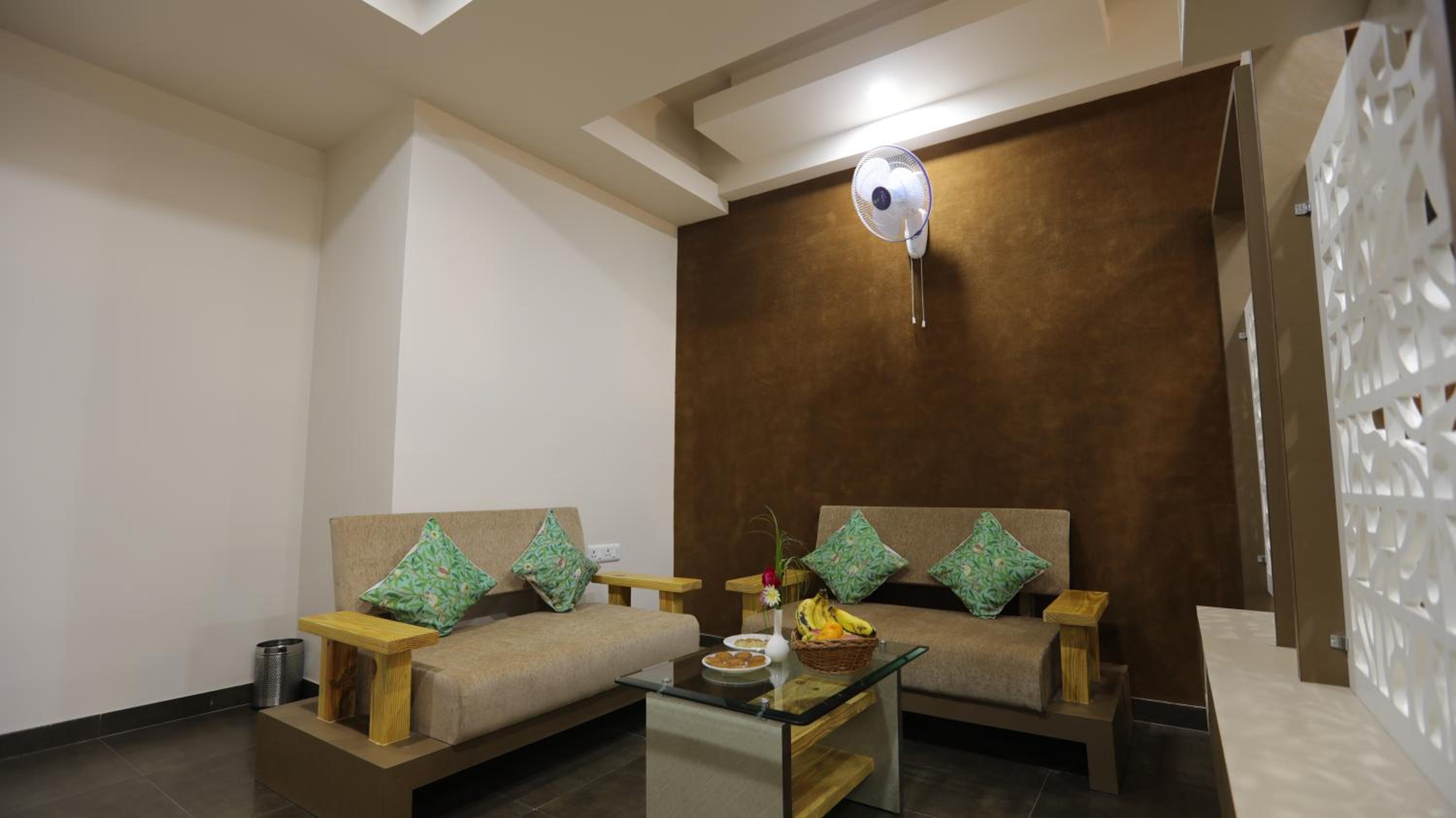 Suite - Photo 4