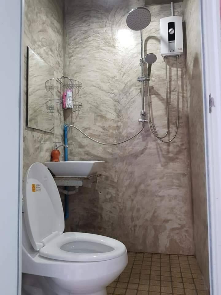 Double Room with Private Bathroom photo 2