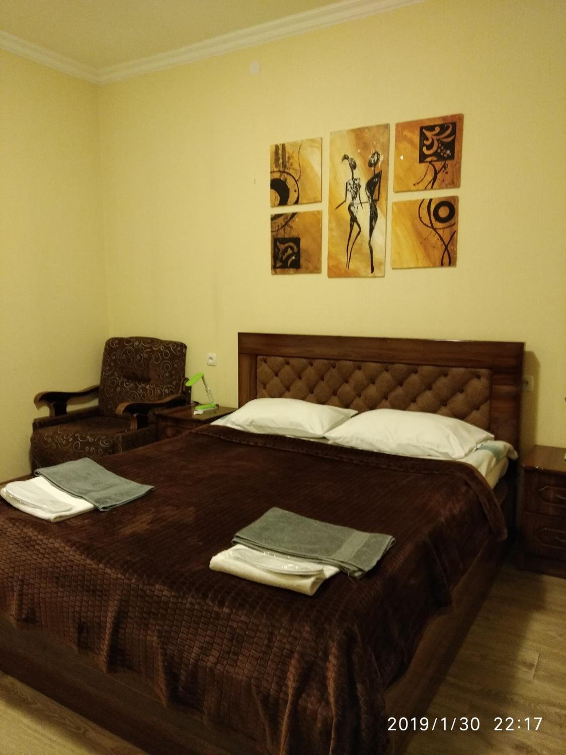 Large Double Room photo 3