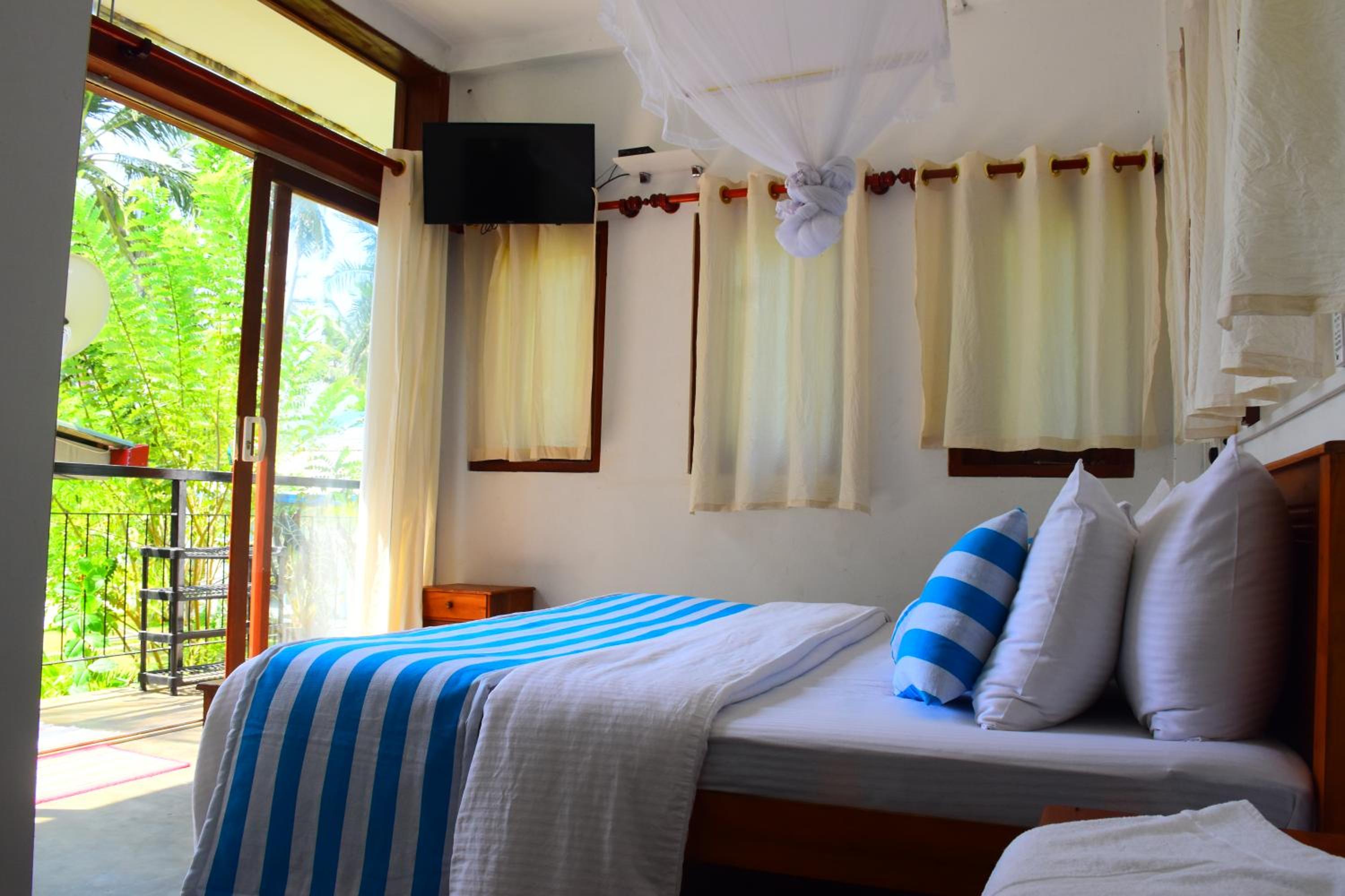 Double Room with Balcony photo 3