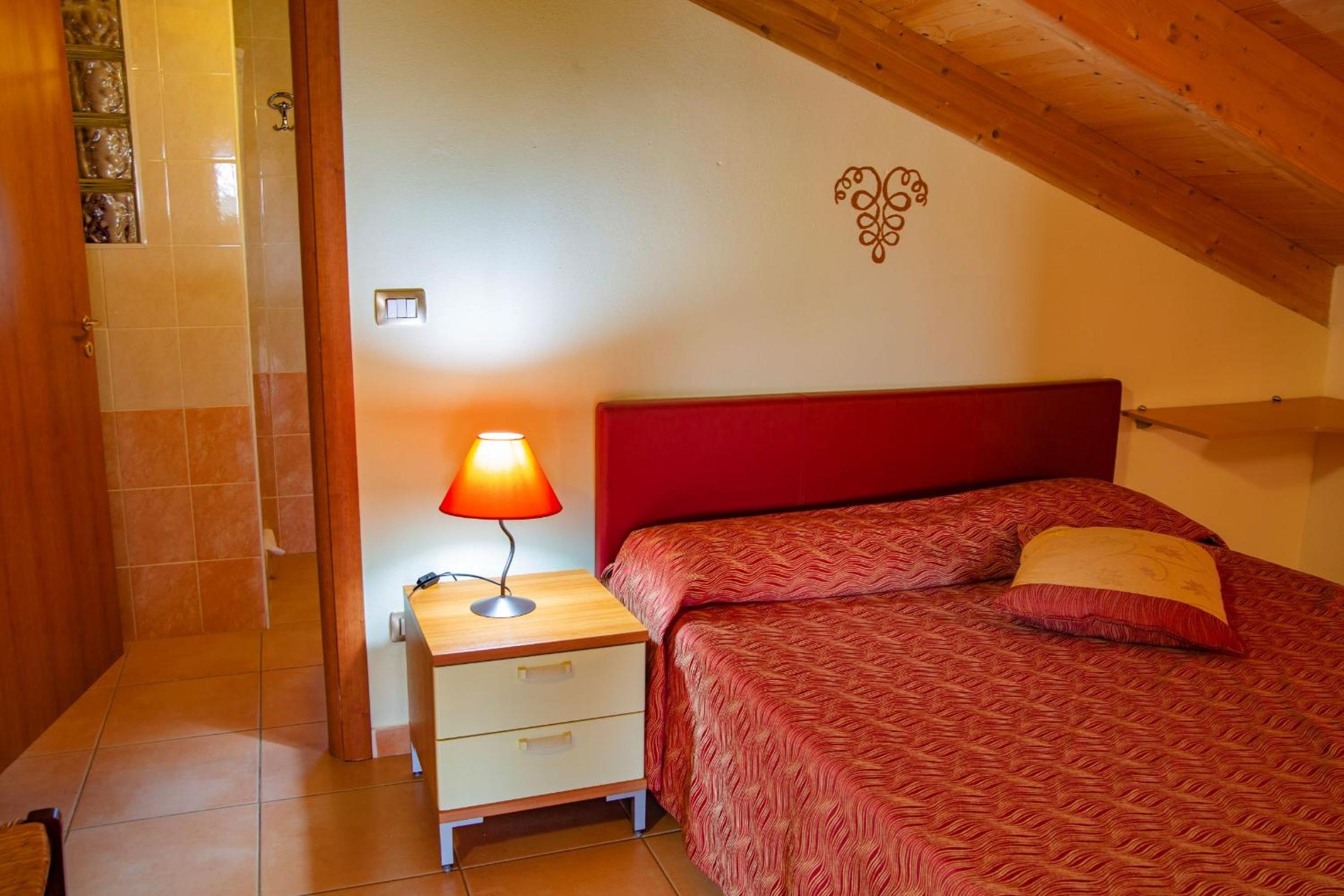 Triple Room - Attic photo 1