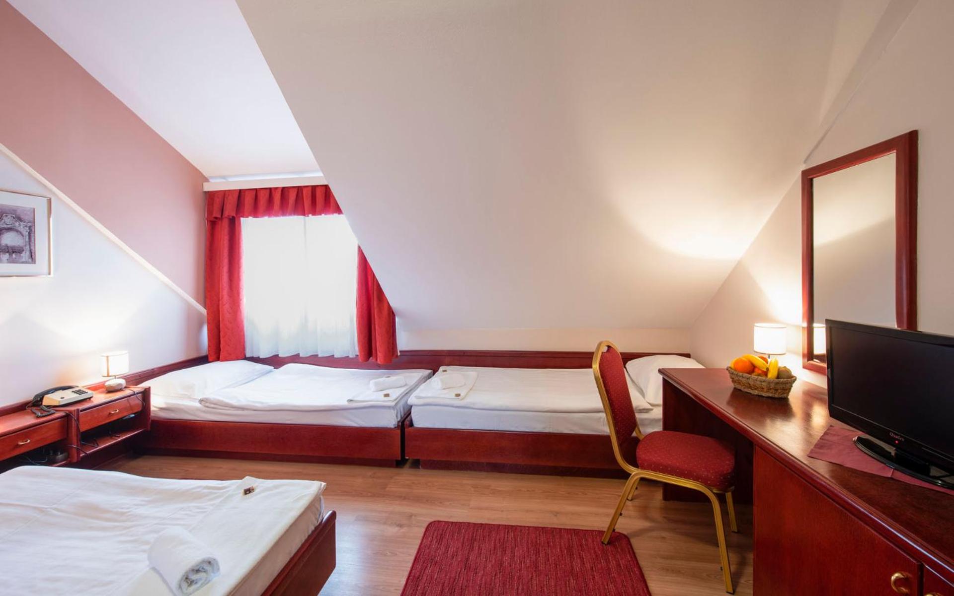 Triple Room photo 1