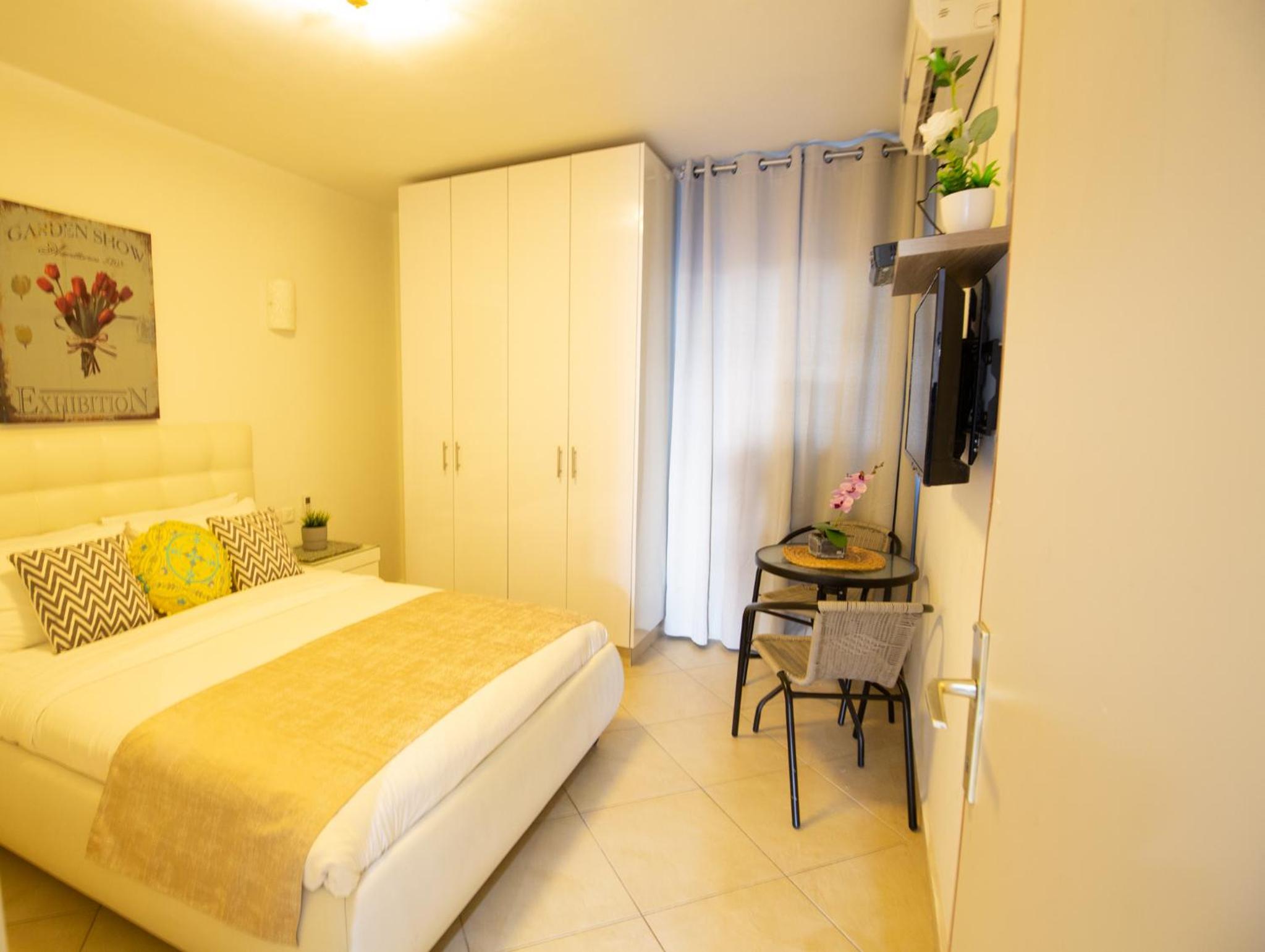 Apartment - Photo 8