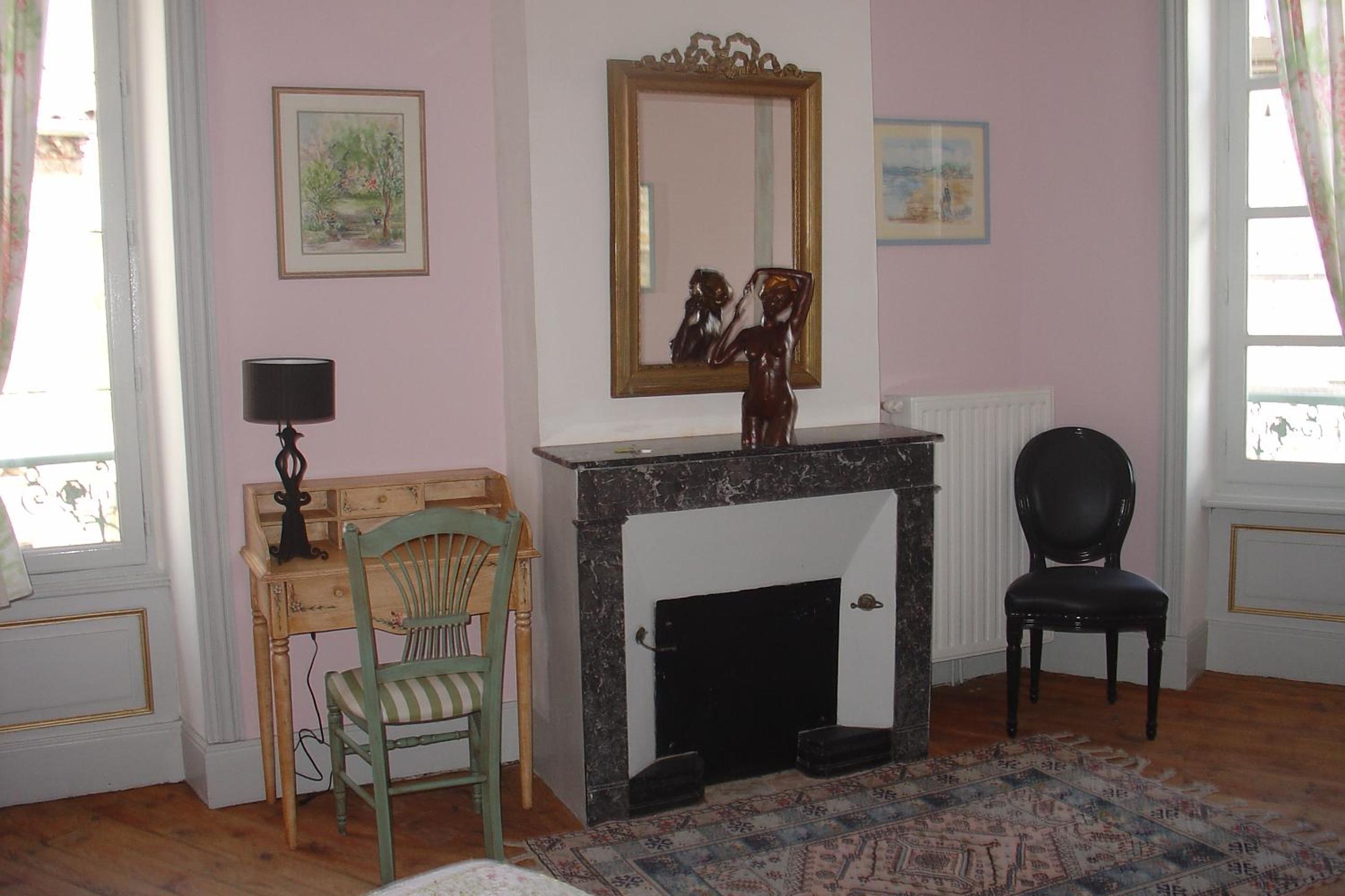 Family Studio - Photo 3