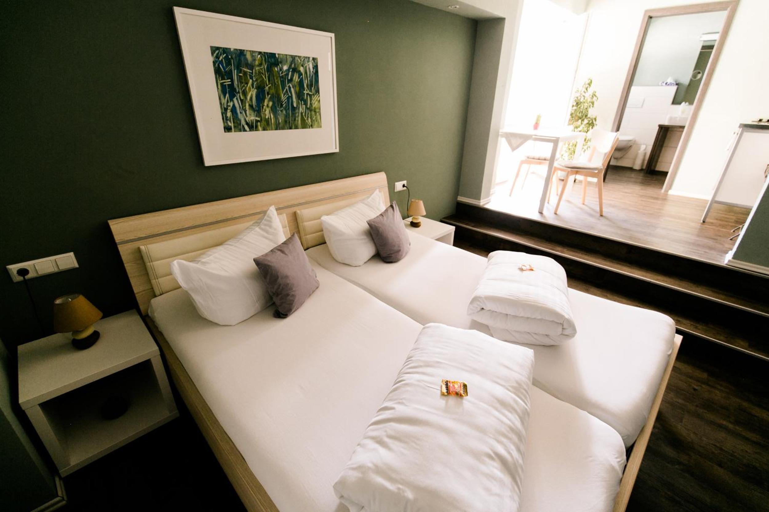 Deluxe Double Room - Photo 3
