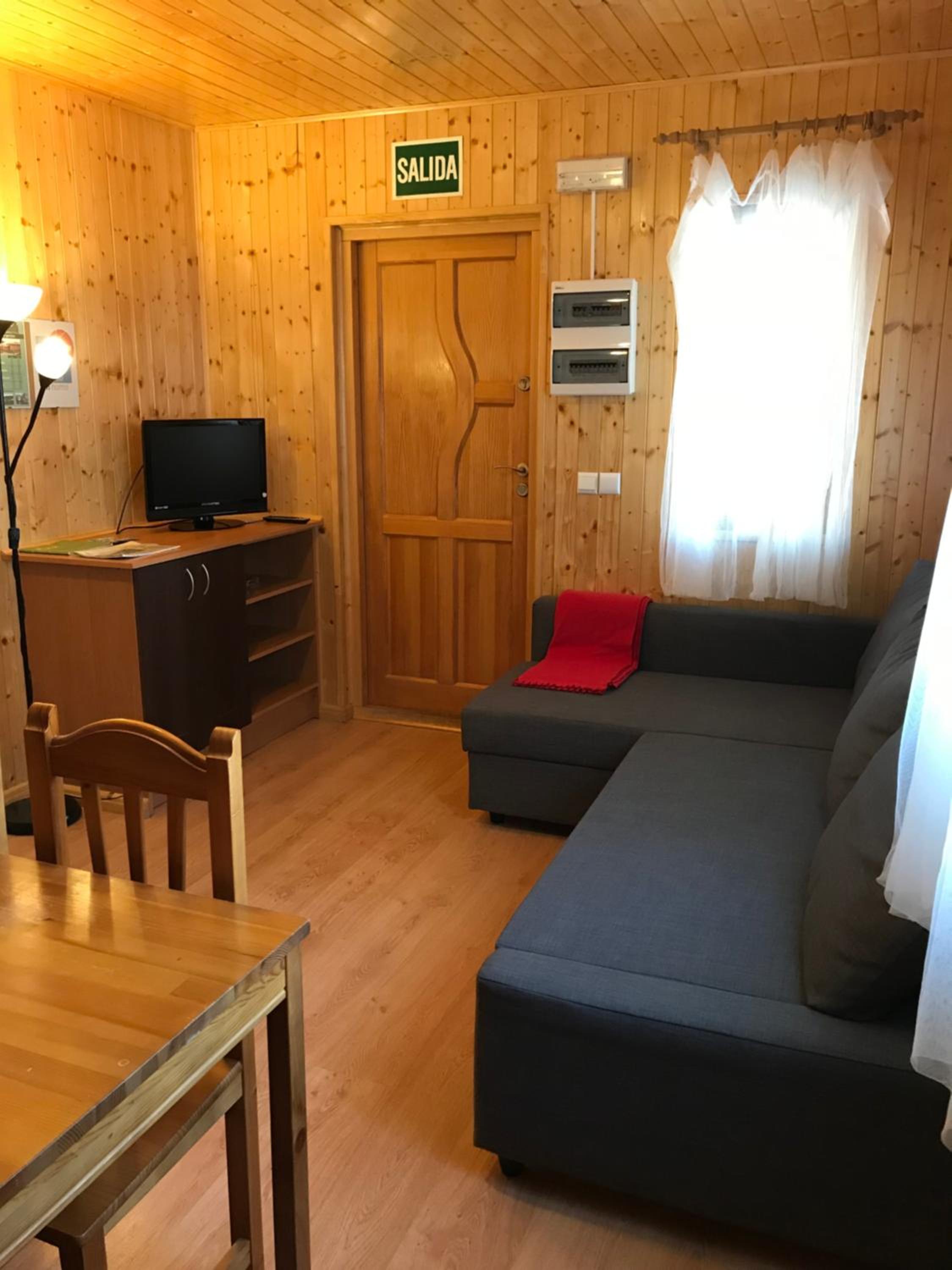 Bungalow (4 Adults) photo 2