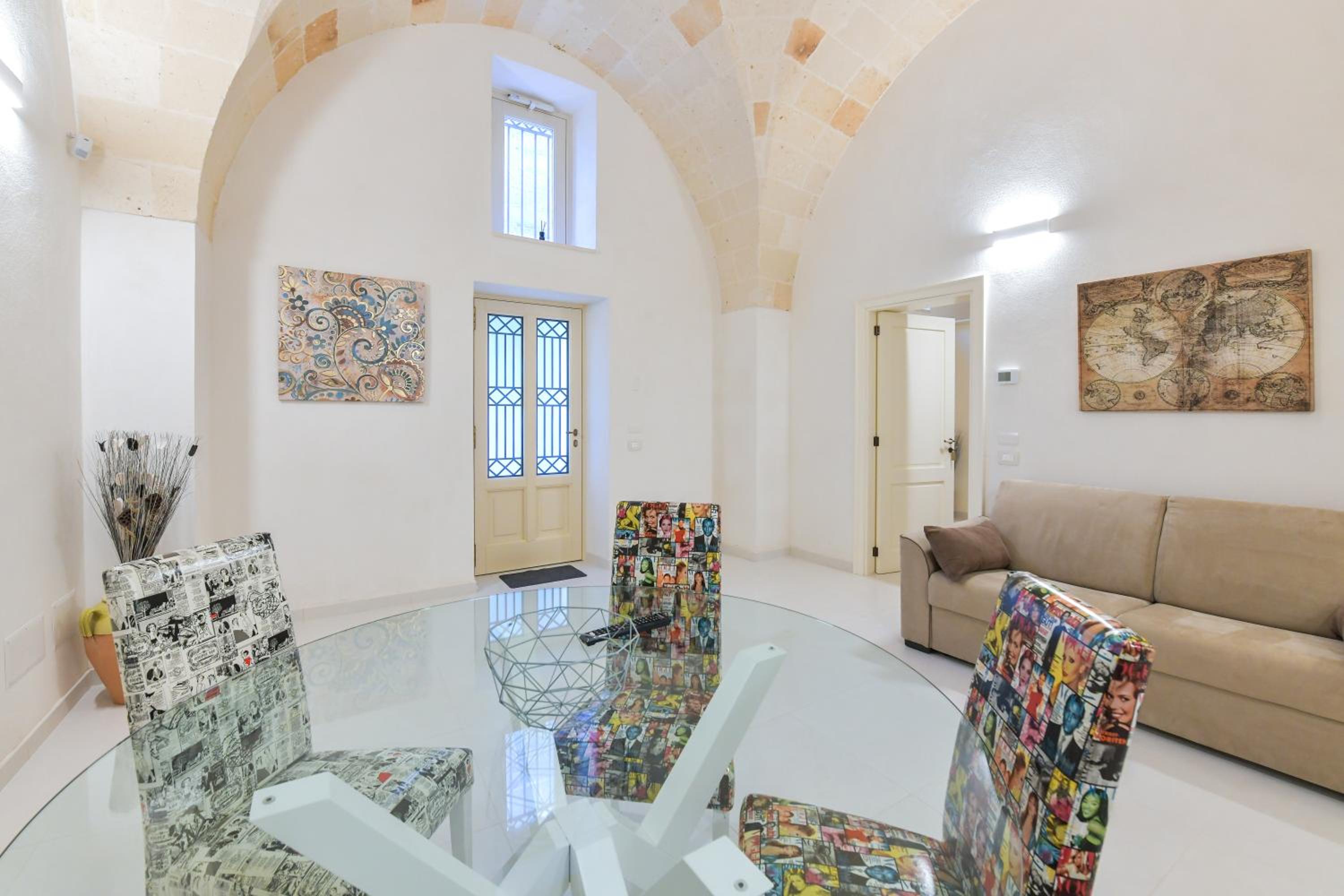 Apartment - Ground Floor - Photo 1