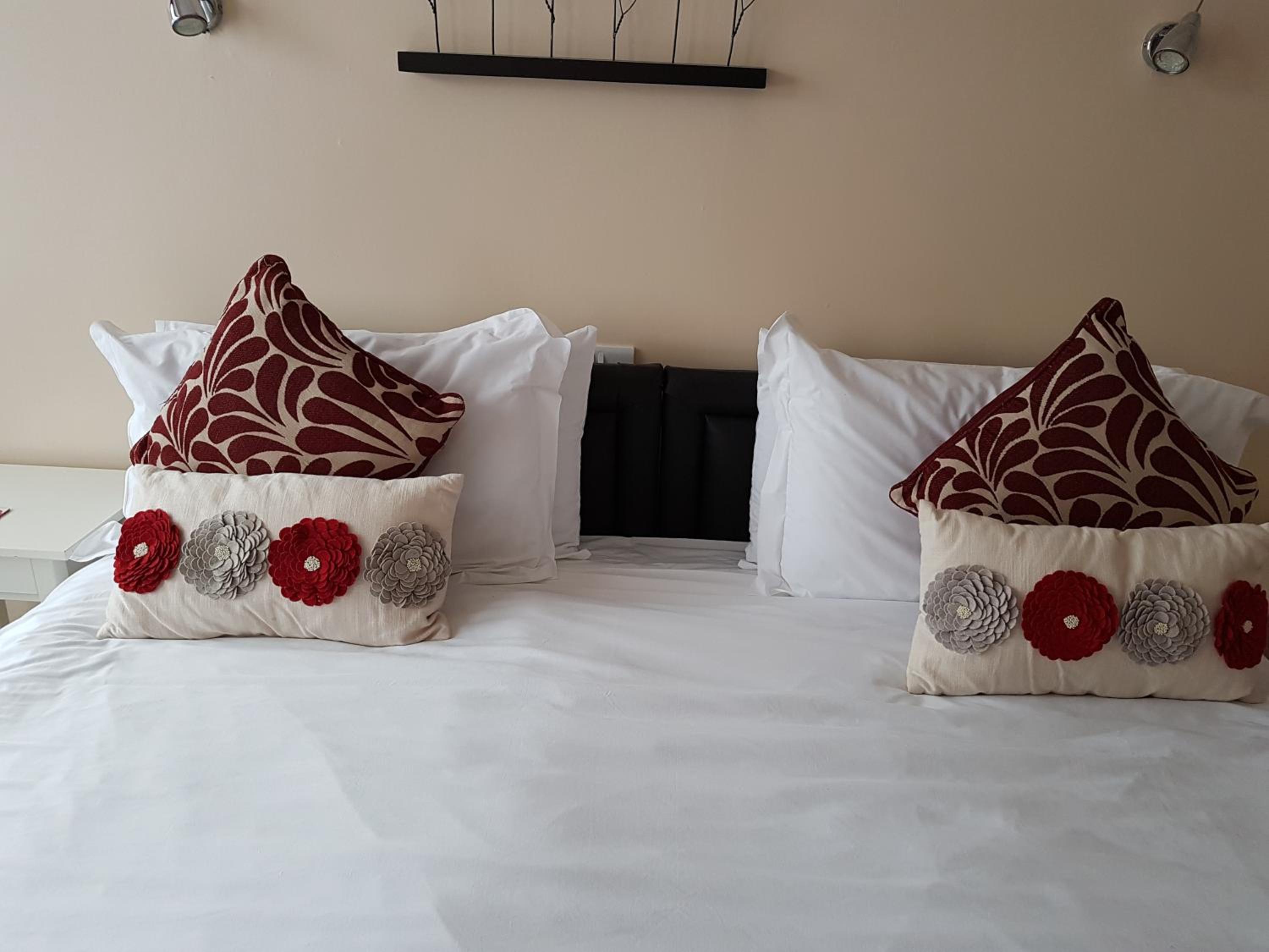 Large Double Room photo 2
