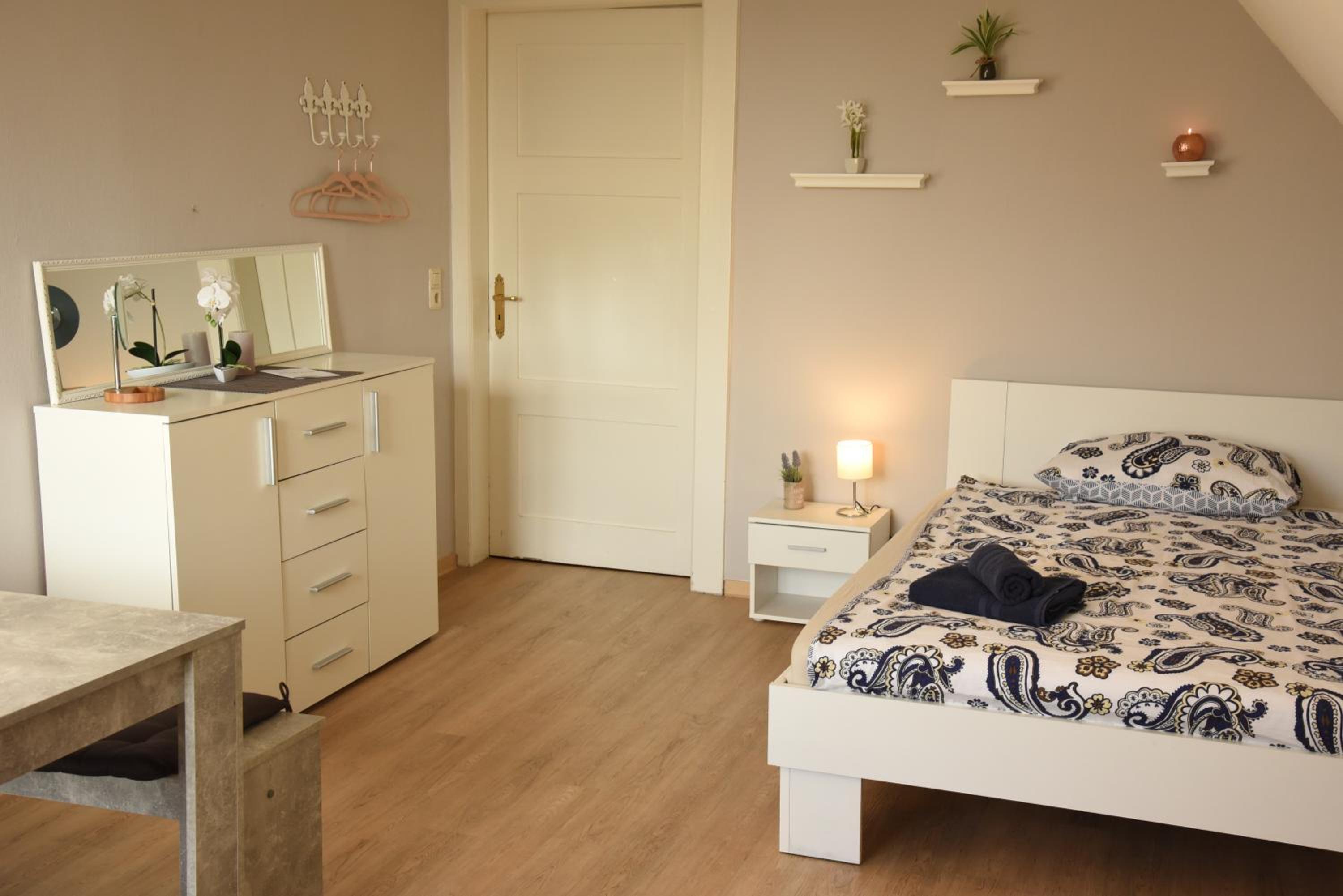 Standard Double Room with Shared Bathroom photo 3
