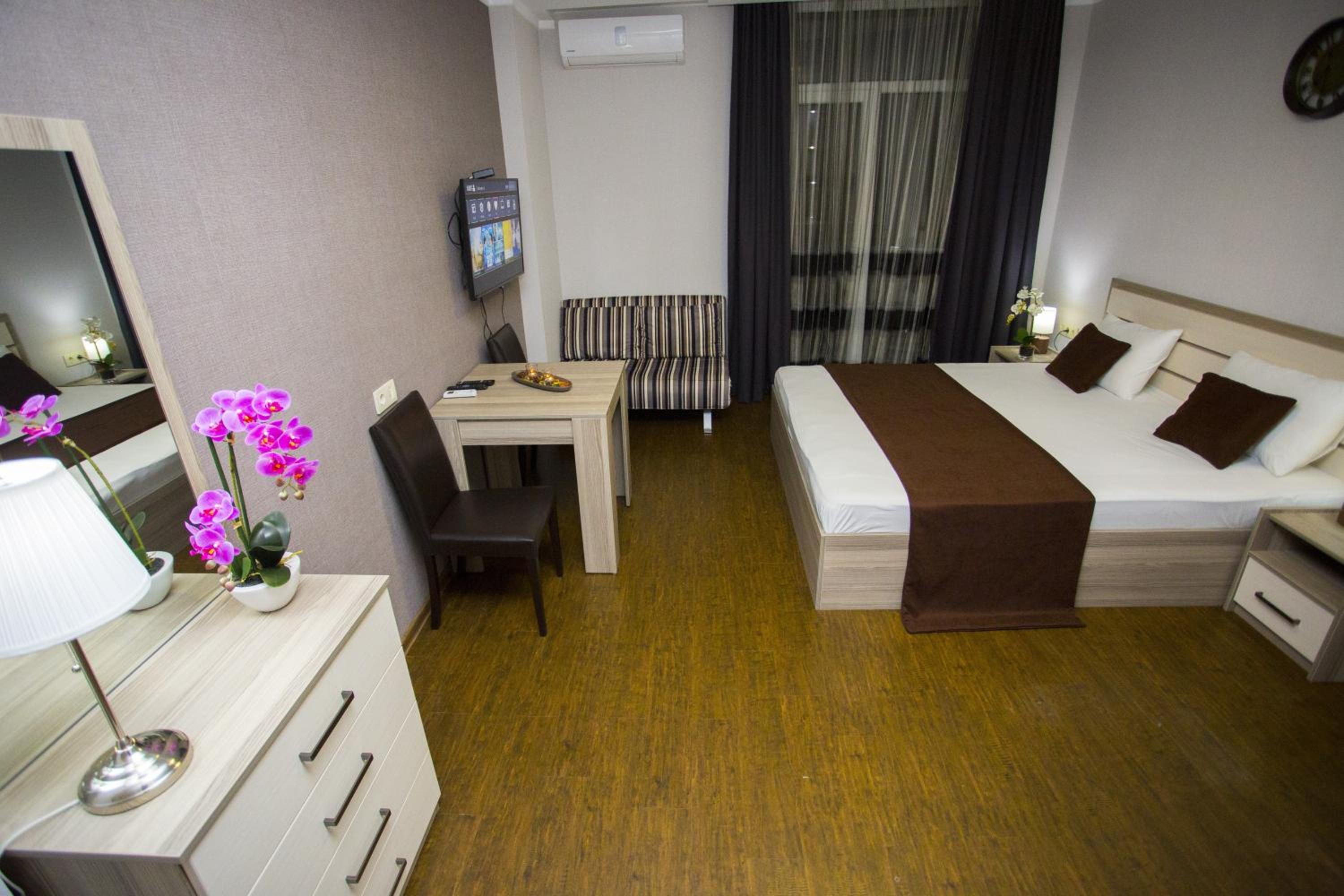 Suite with Sea View - Photo 9