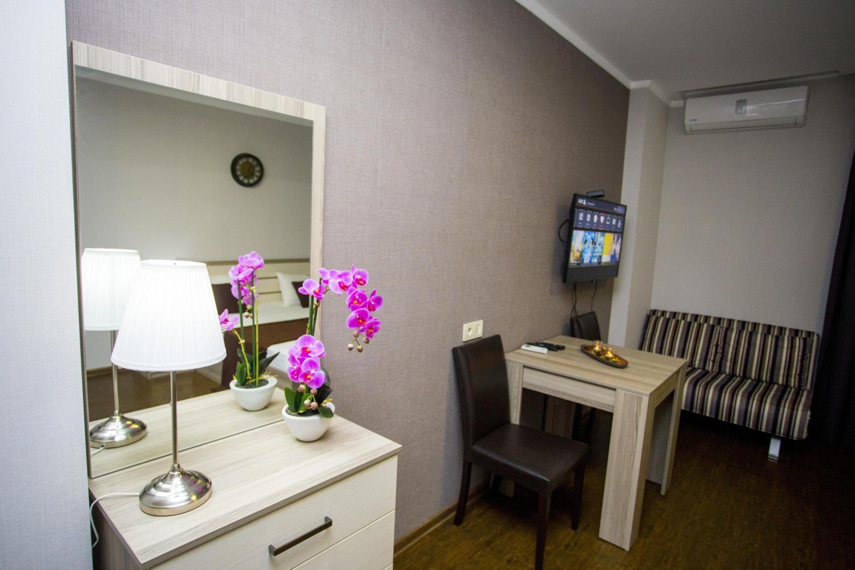Suite with Sea View - Photo 10