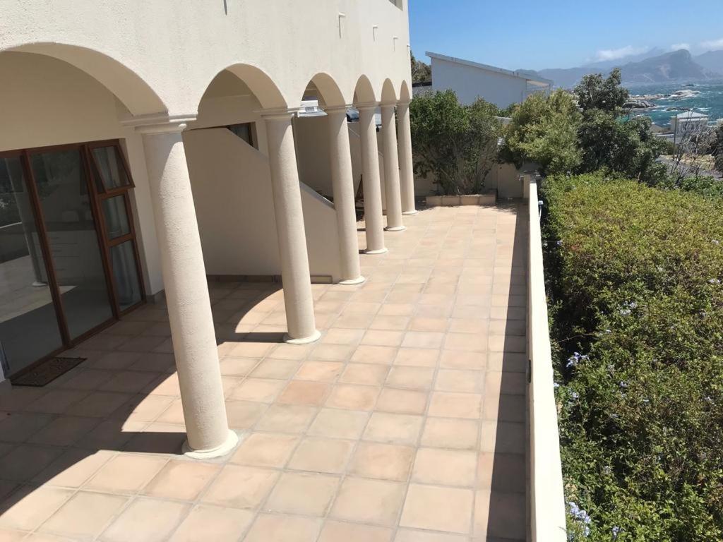 Deluxe Double or Twin Room with Sea View photo 2