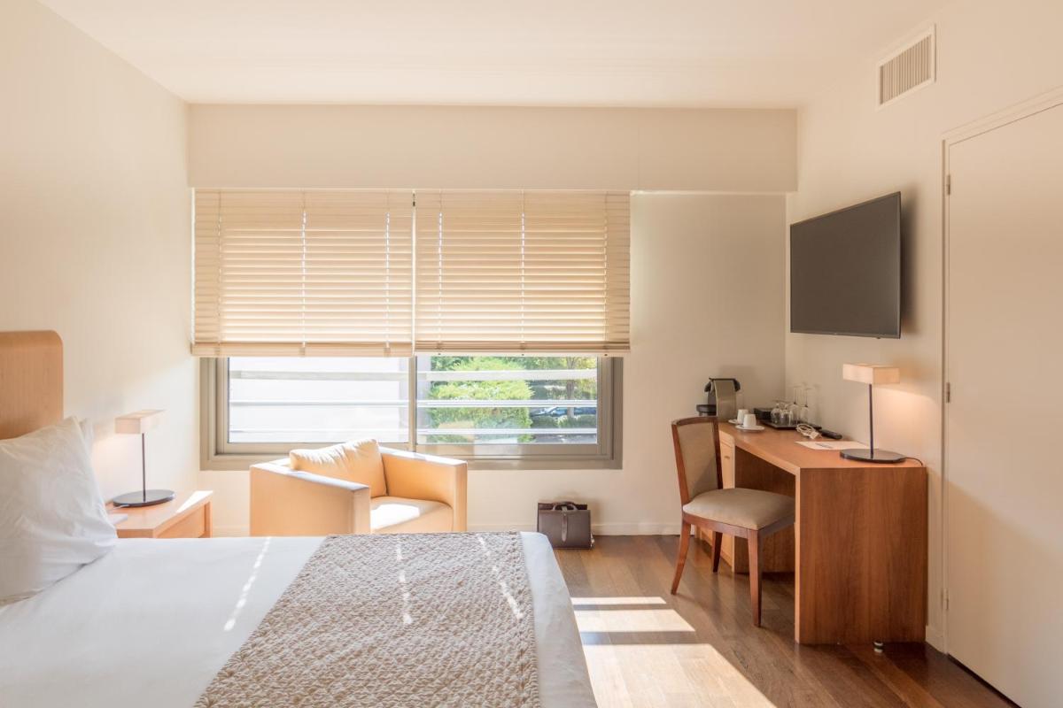 Standard Double Room with Park View