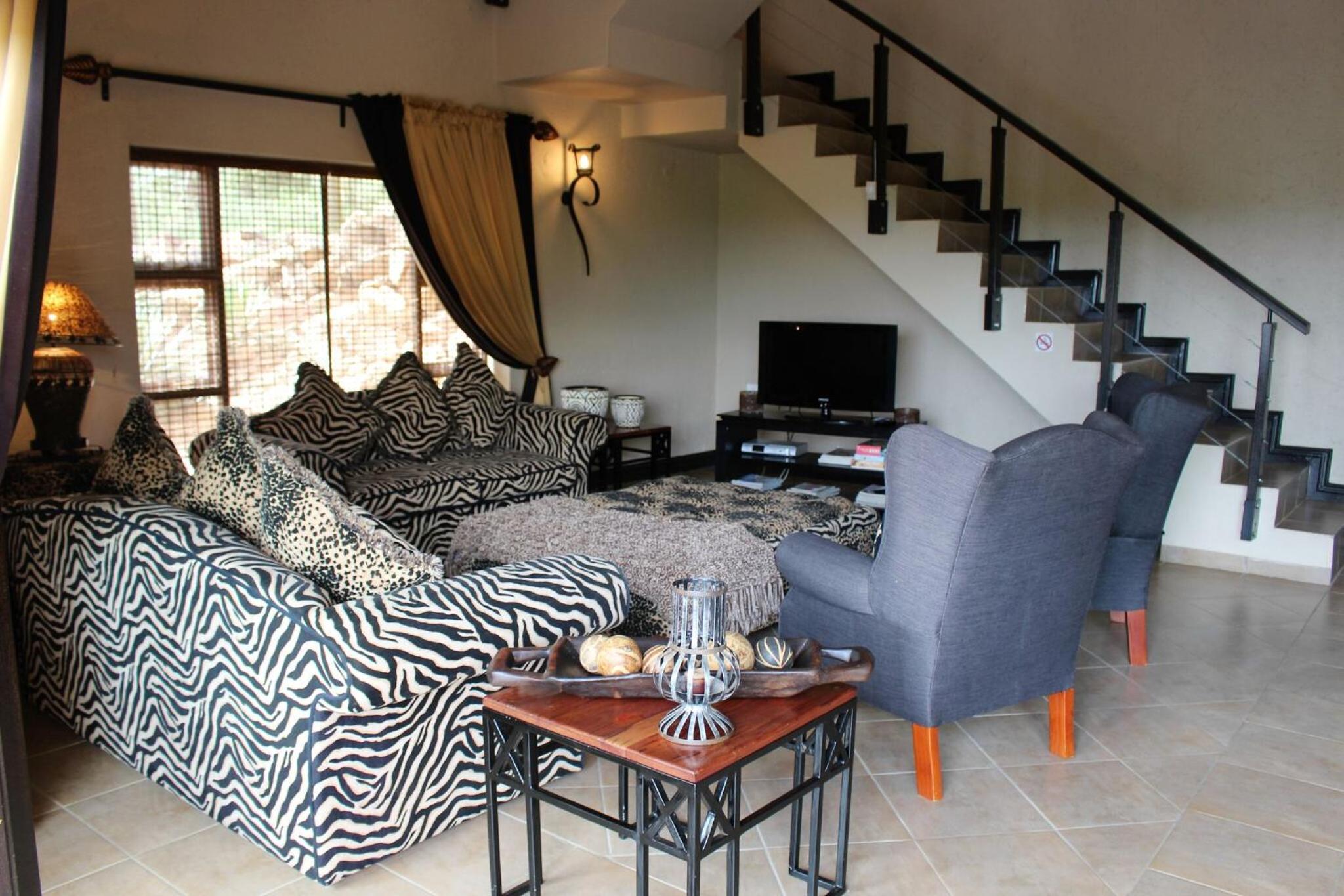 Villa - Photo 3
