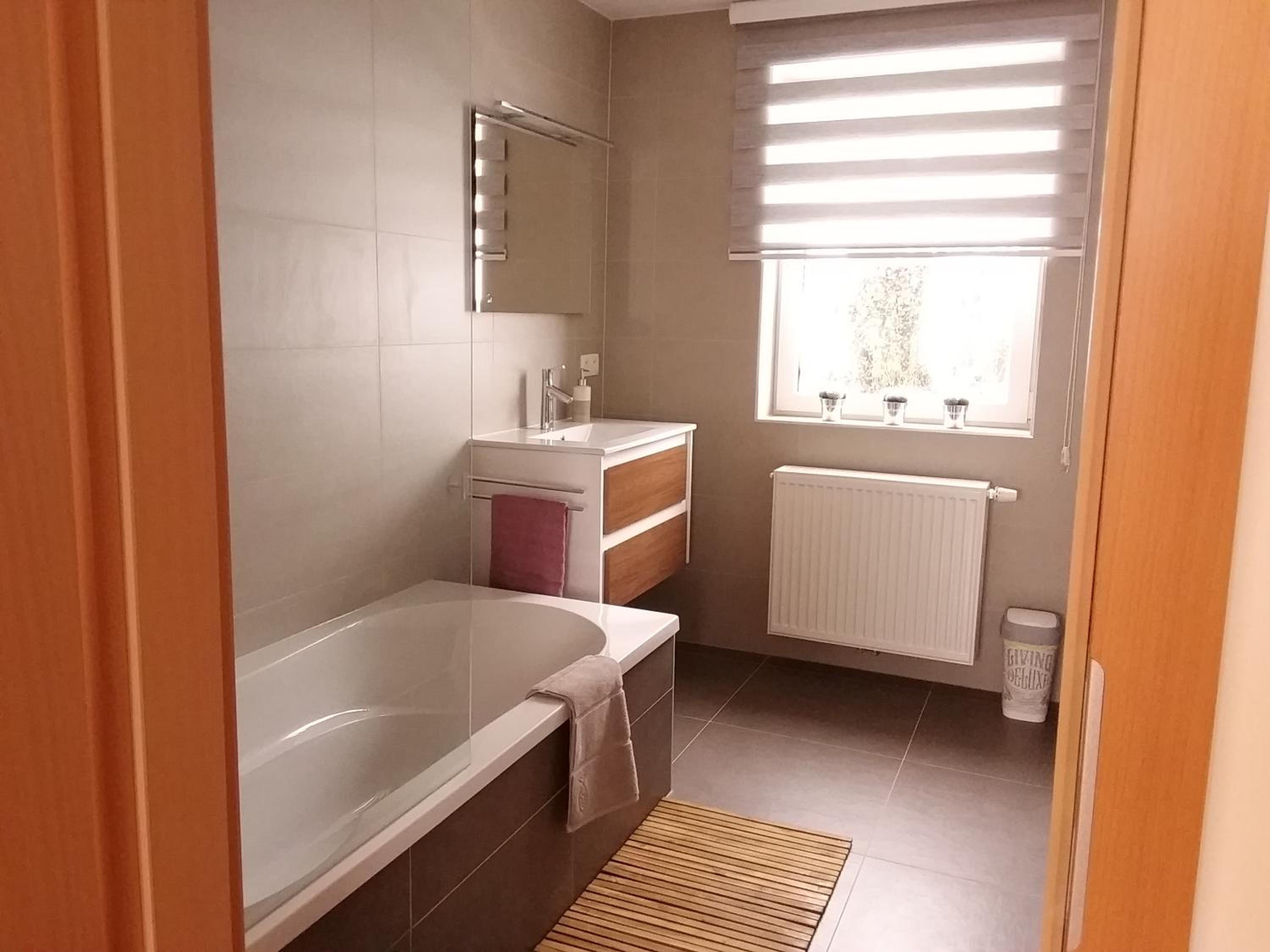 Deluxe Room - Photo 4