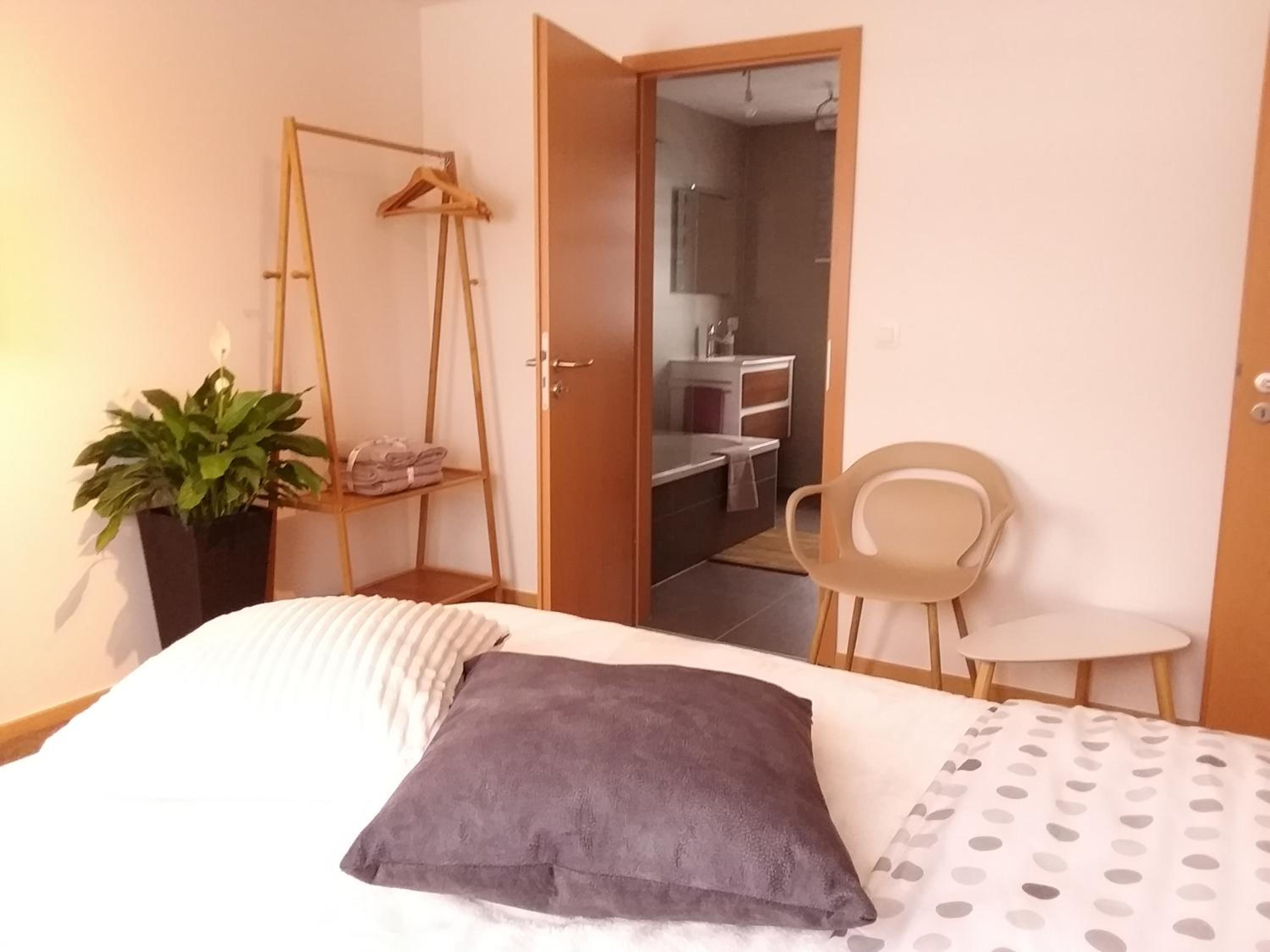 Deluxe Room - Photo 9