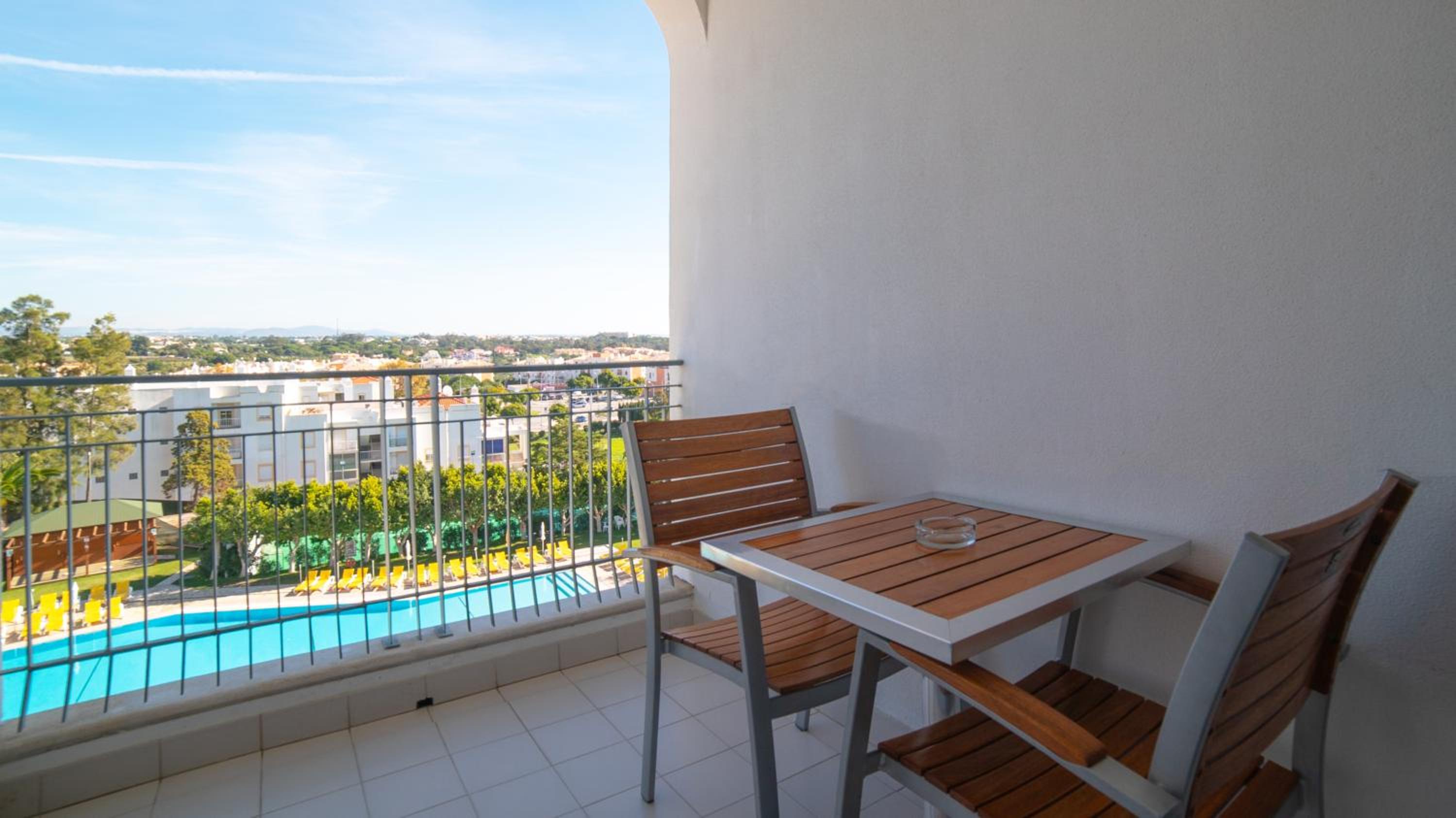 One-Bedroom Apartment with Pool View - Photo 4