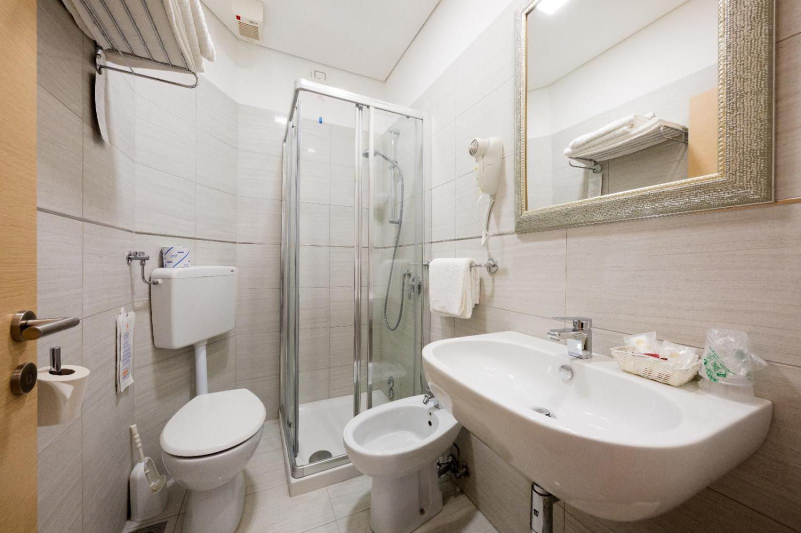 Superior Double or Twin Room photo 2