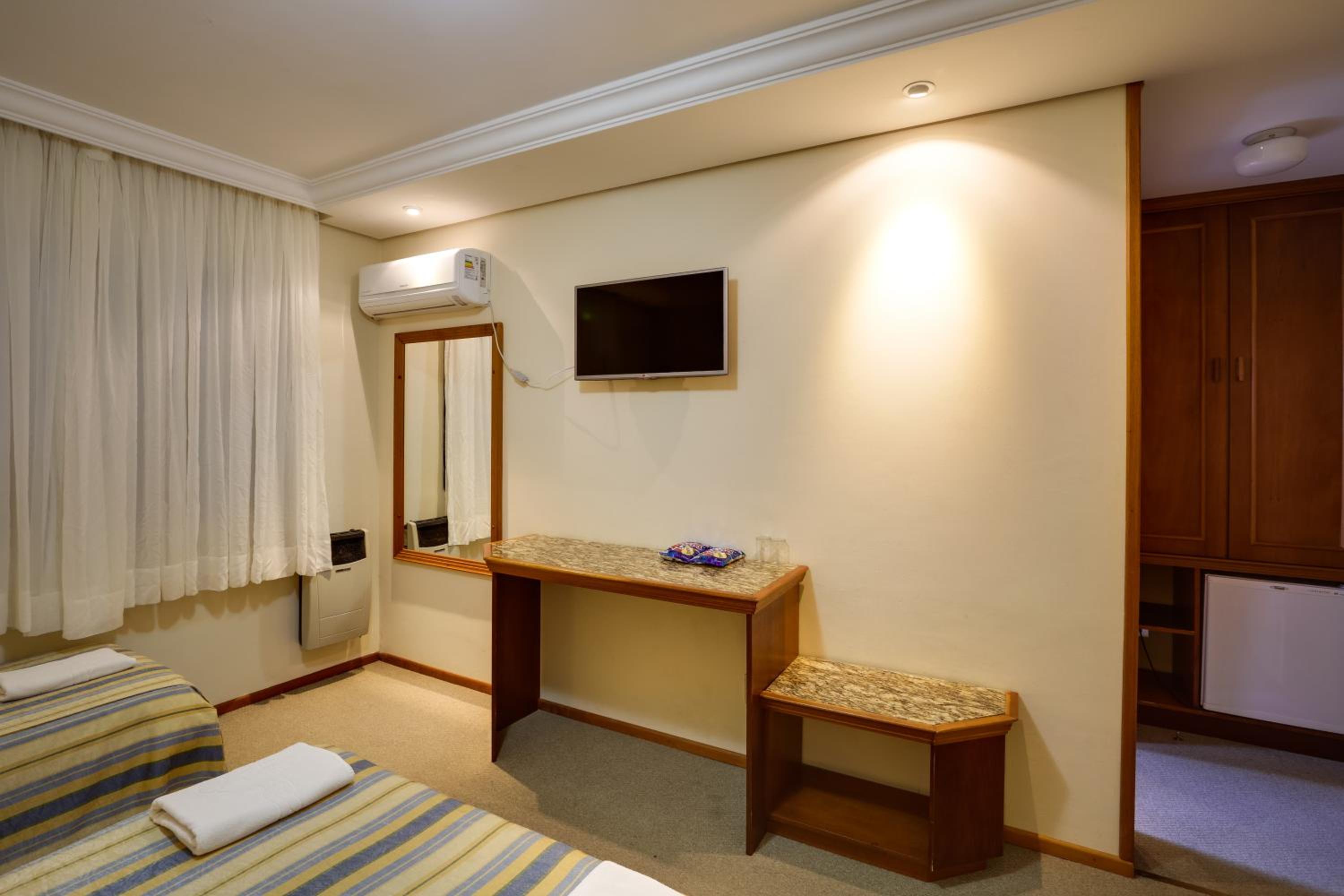 Triple Room - Photo 1