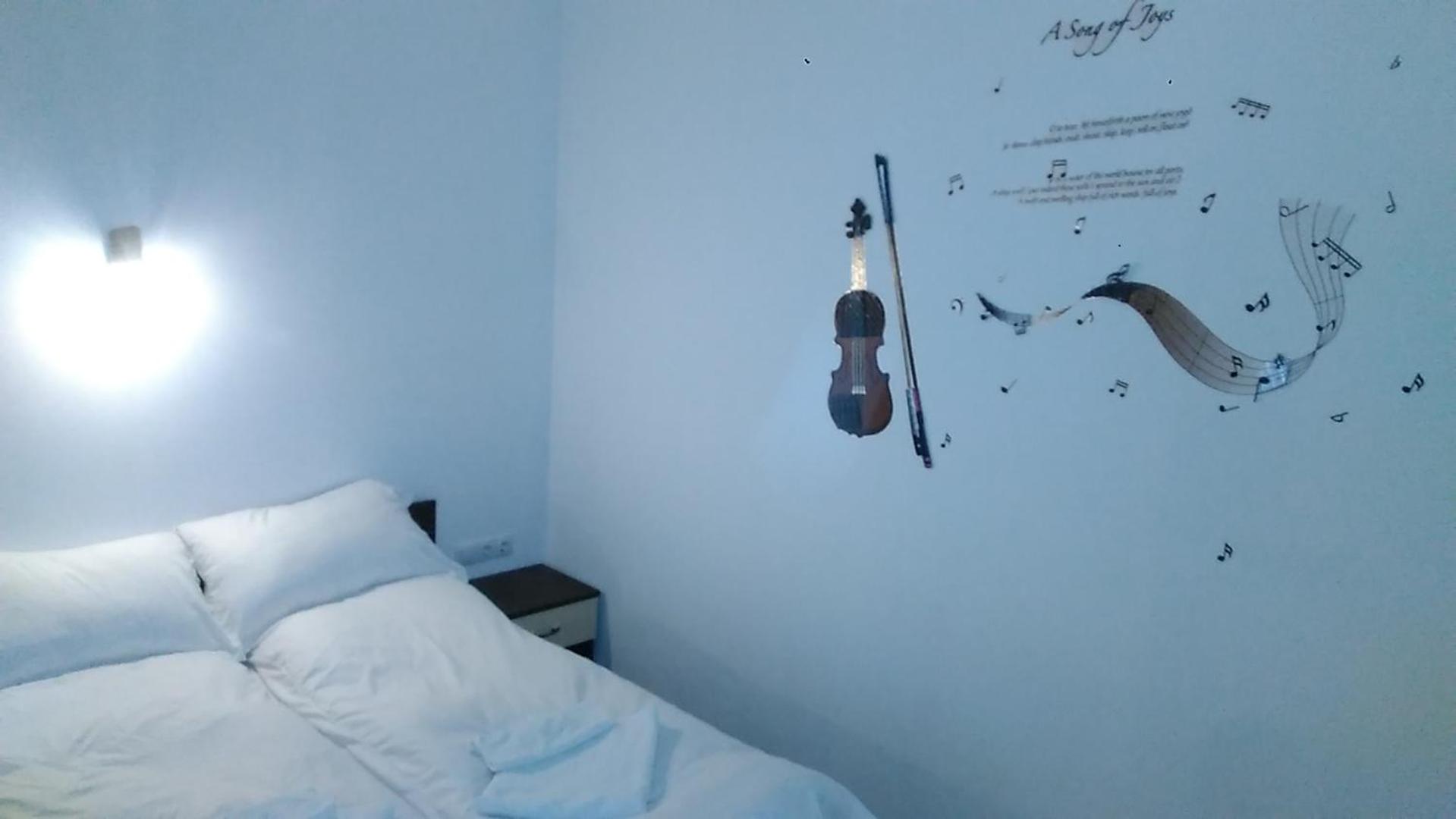 Triple Room with Balcony - Photo 14