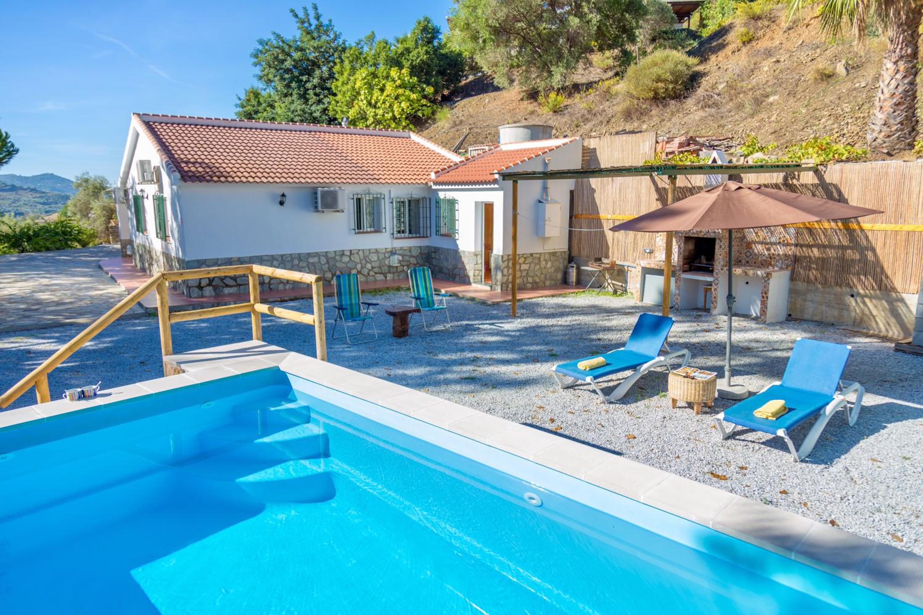 Villa photo 2