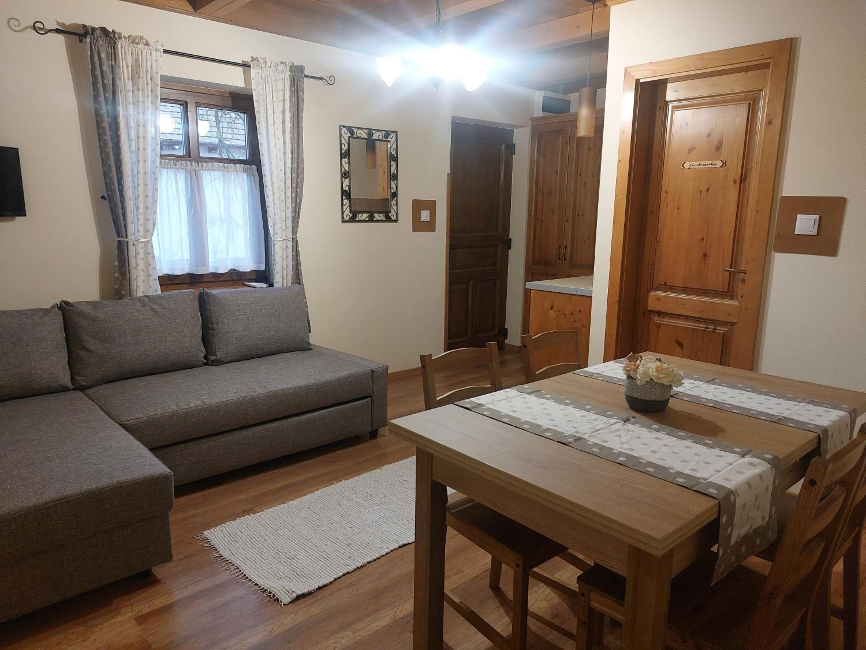 Deluxe Two-Bedroom Apartment with Garden View