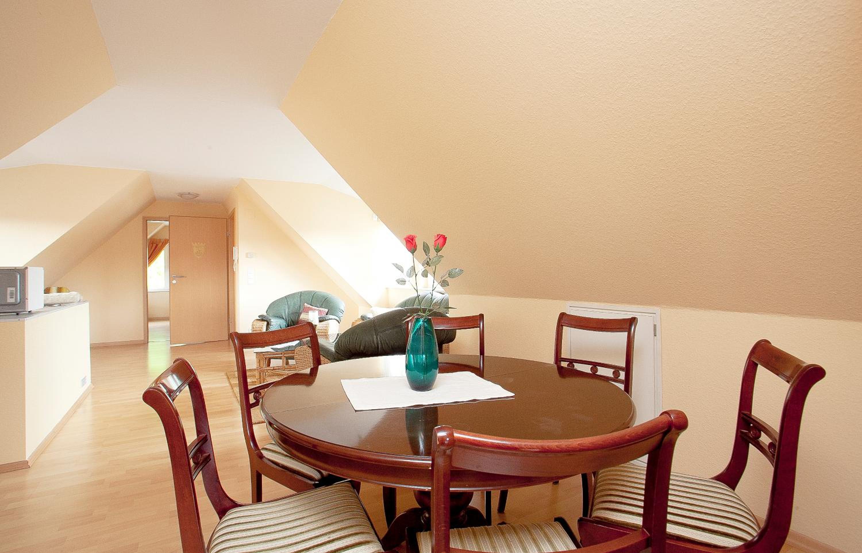 Two-Bedroom Apartment - Photo 4