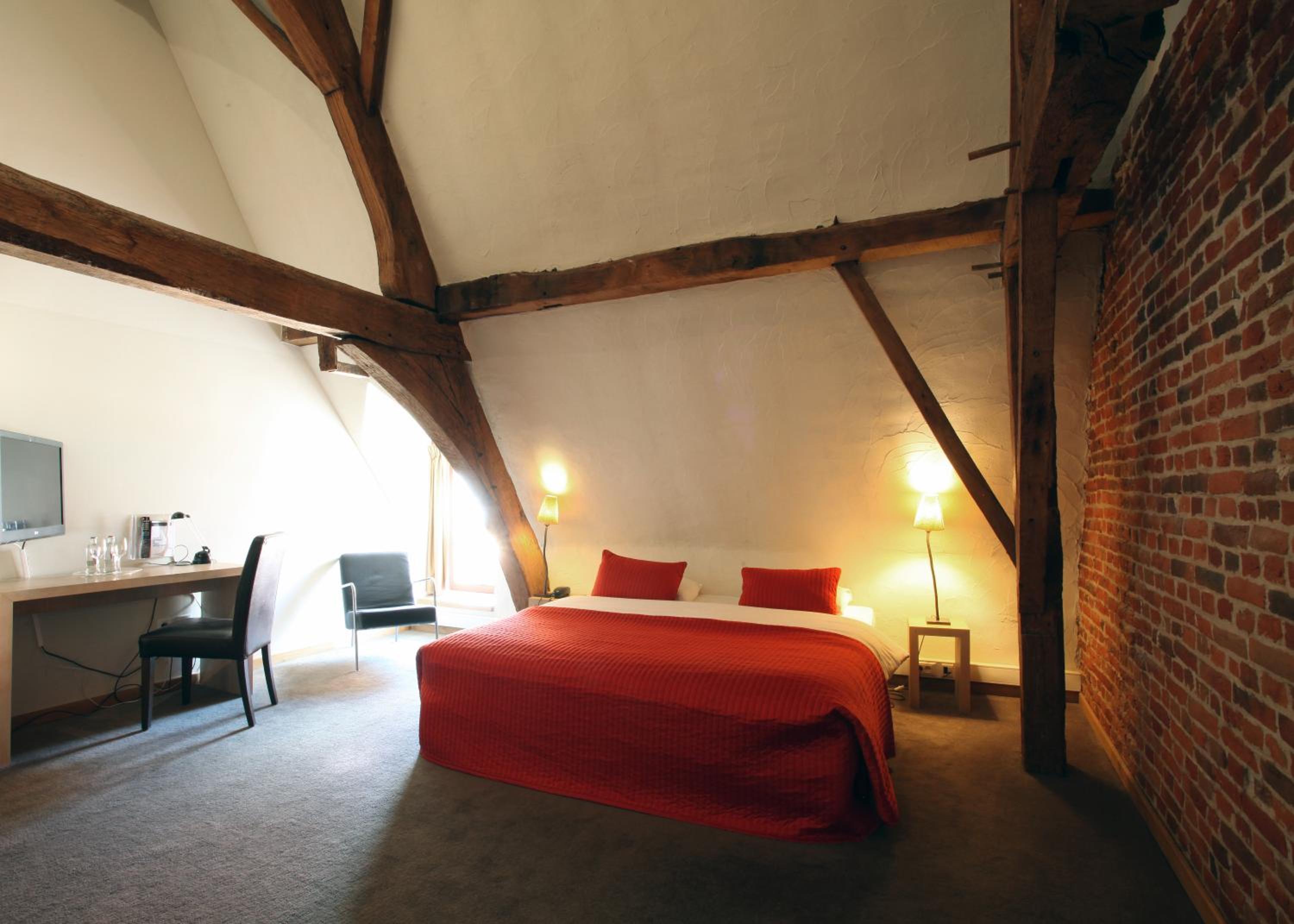 Double or Twin Room - Photo 3