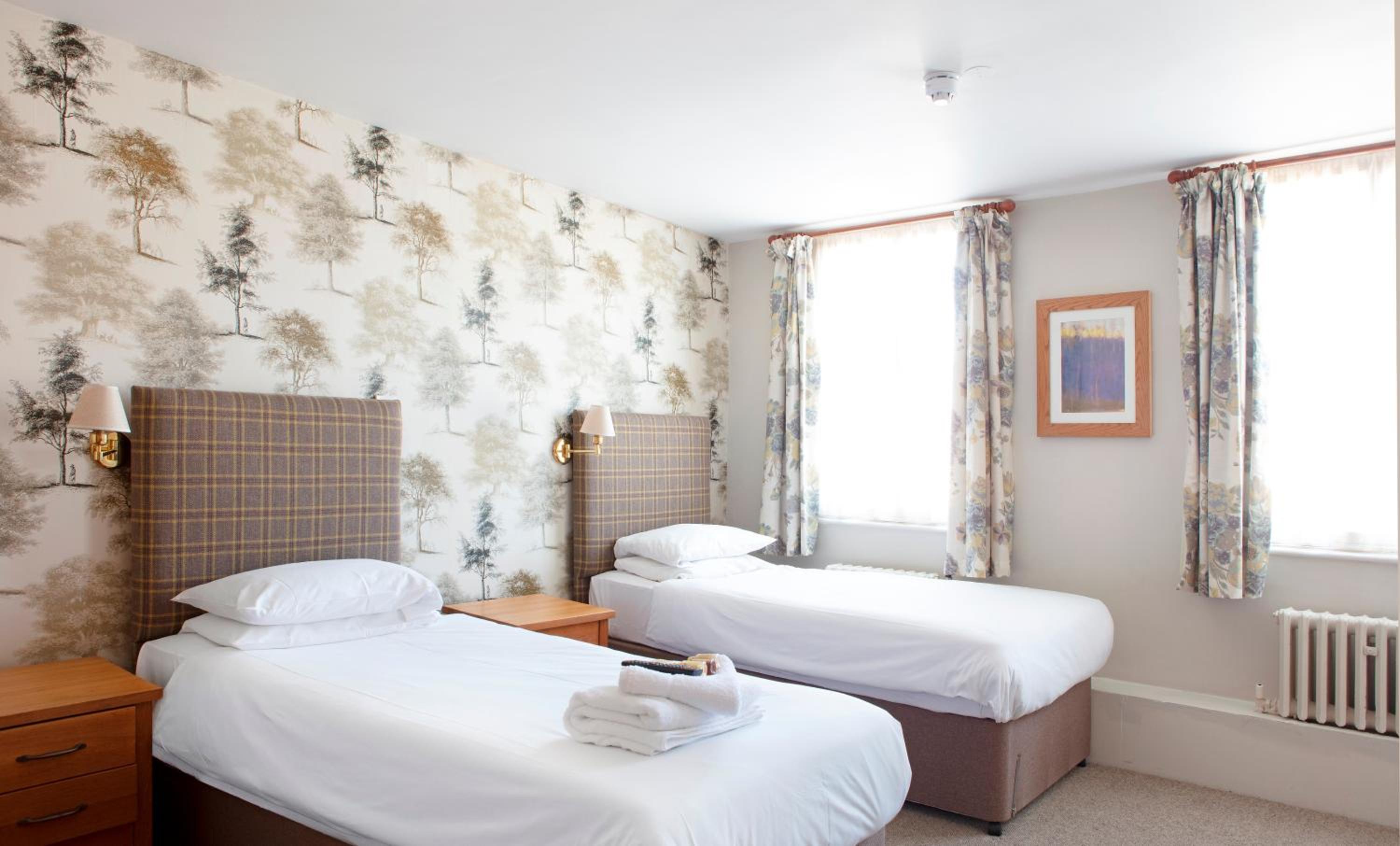 Superior Deluxe Double or Twin Room  - Photo 3