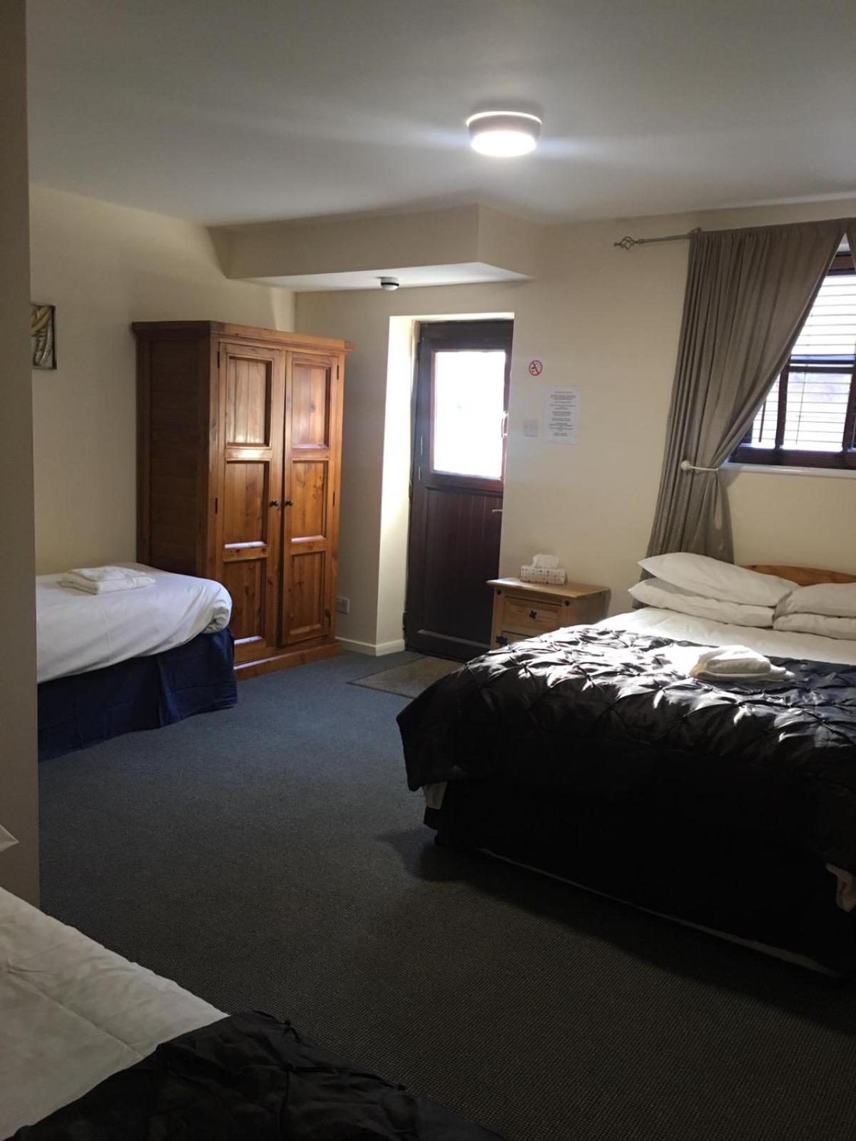 Standard Triple Room - Photo 1
