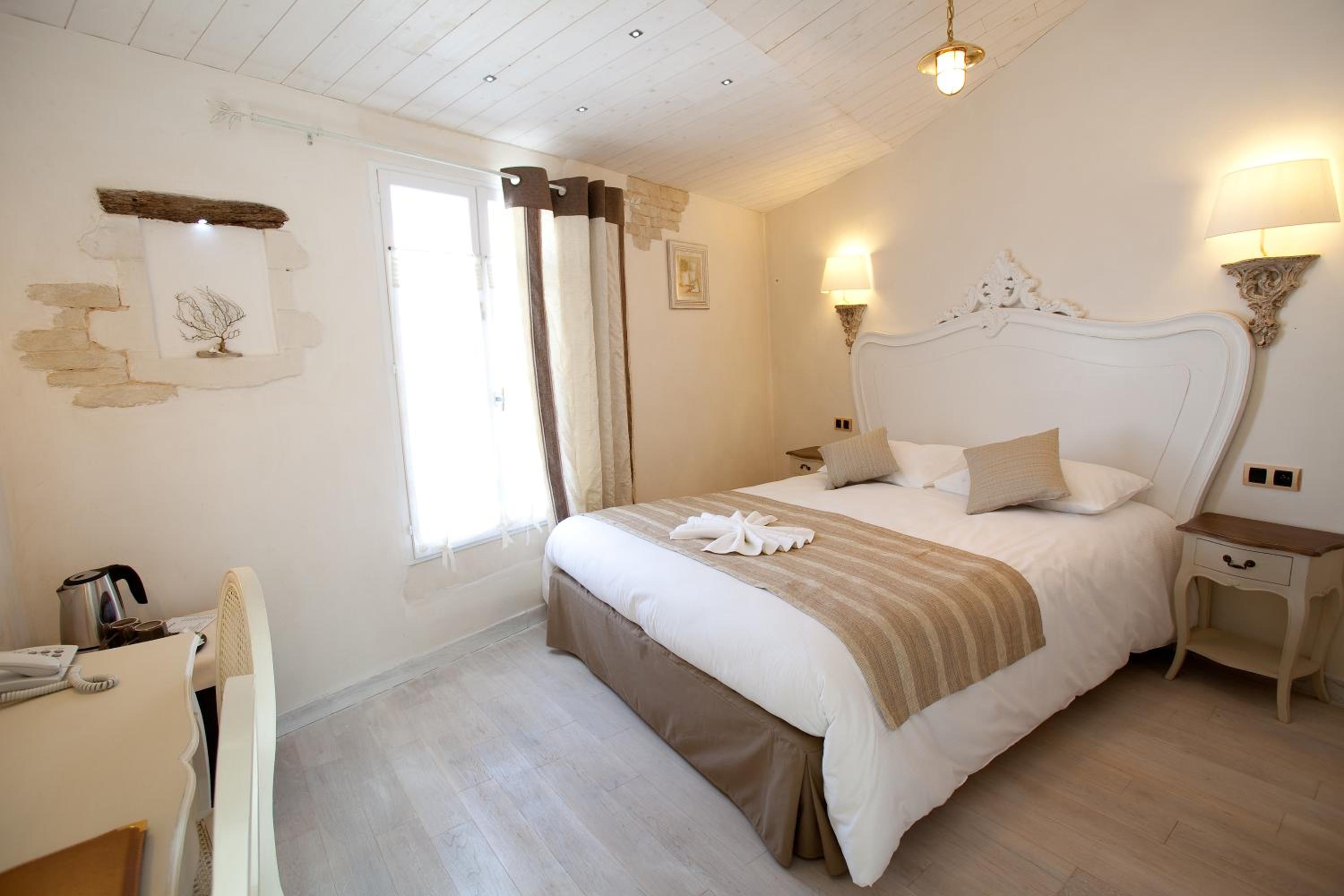 Small Double Room photo 1