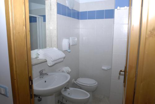 Double Room with Sea View photo 2