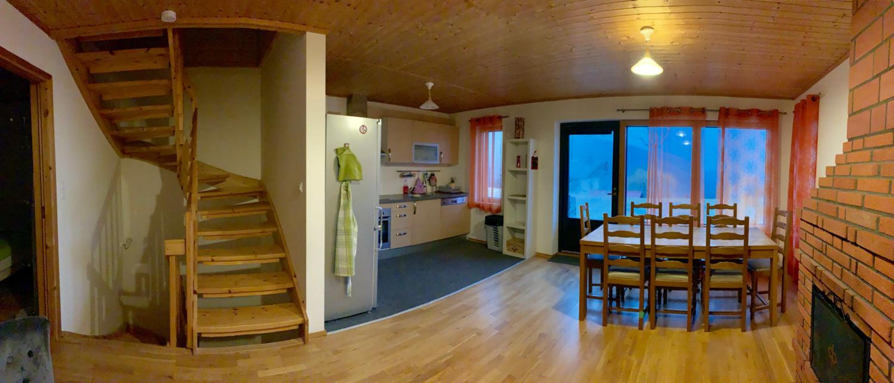 Four-Bedroom Apartment - Photo 16
