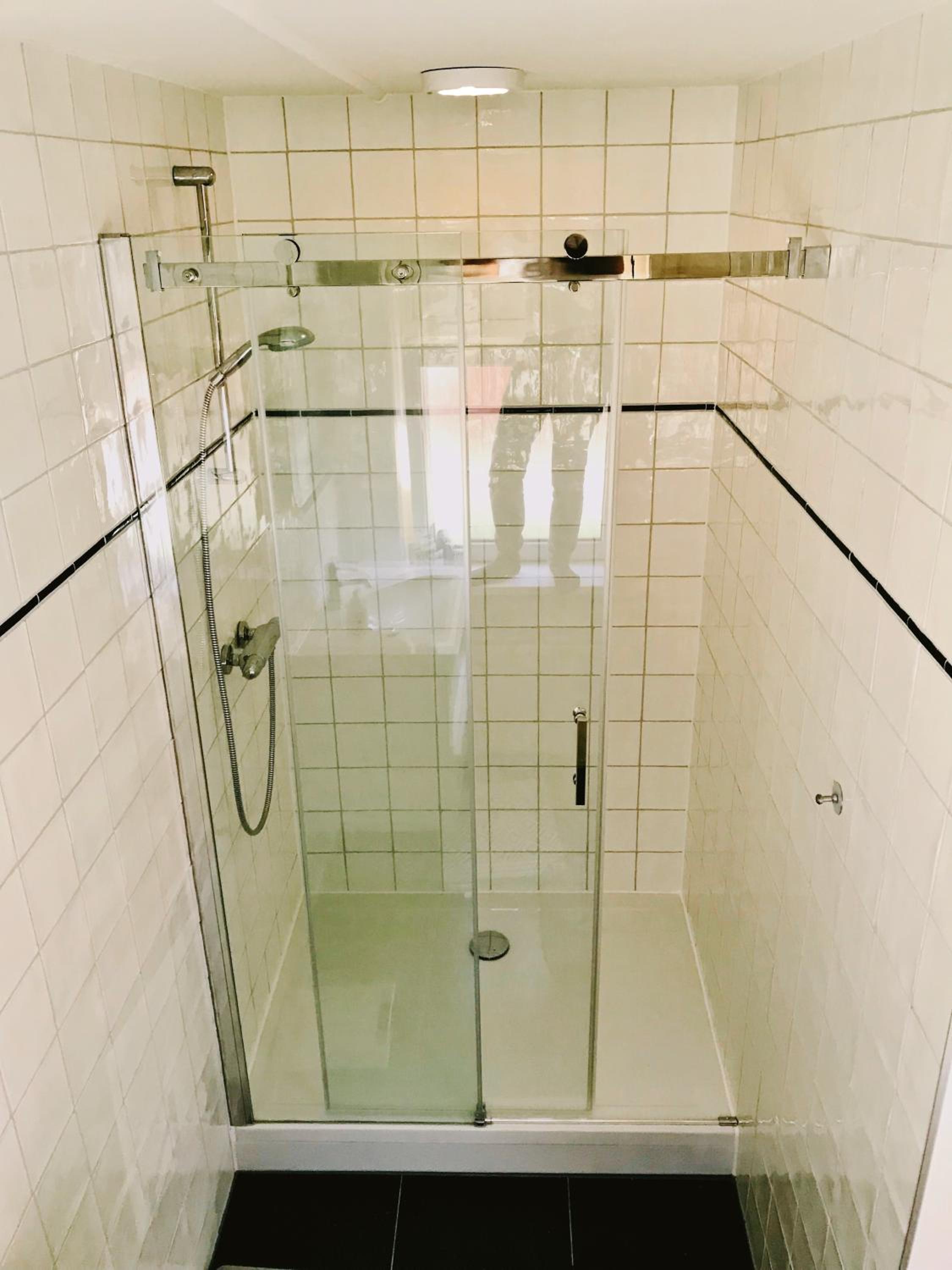 Double Room with Private Bathroom - Photo 5