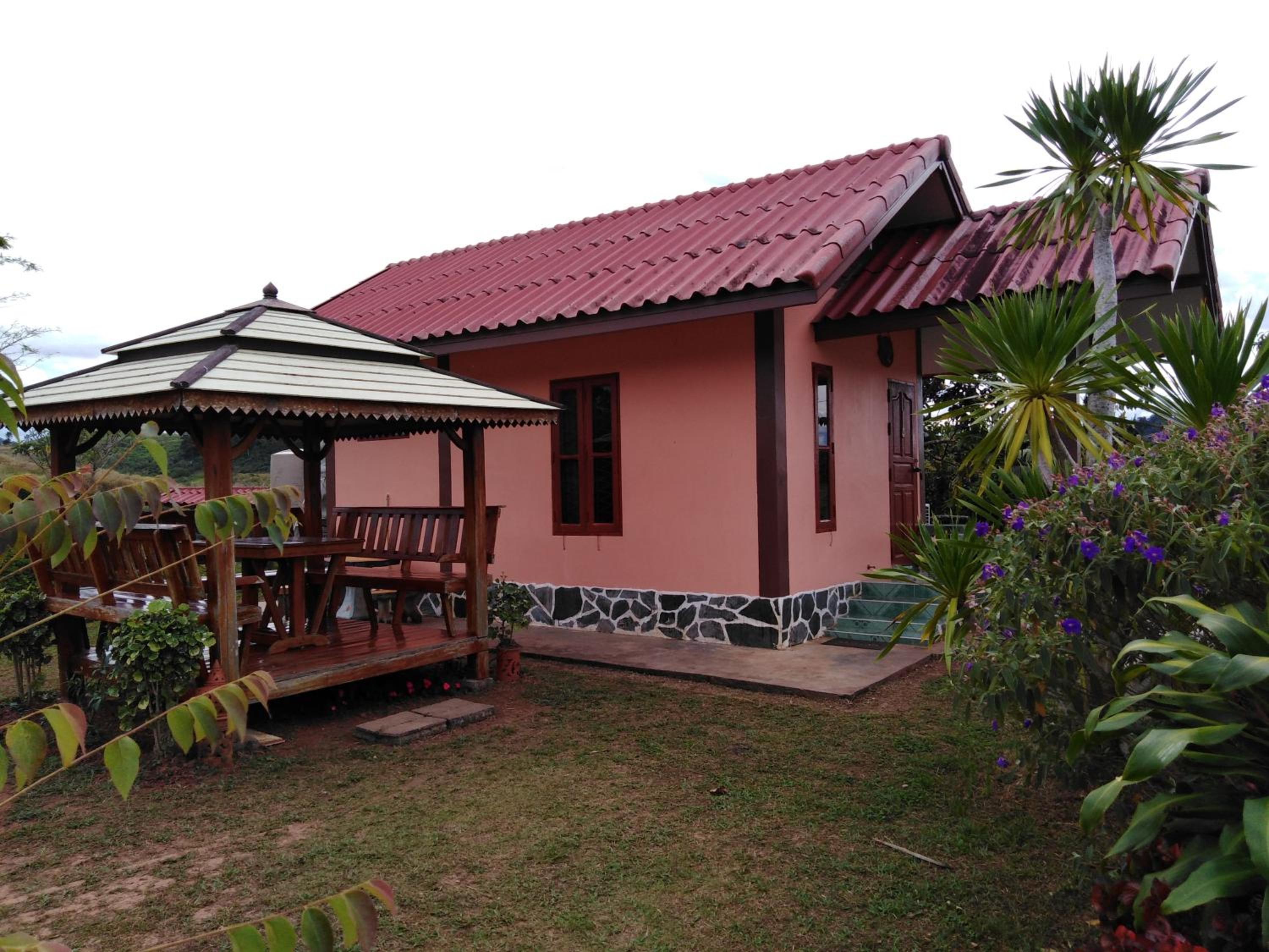 Quadruple Room with Mountain View - Photo 4