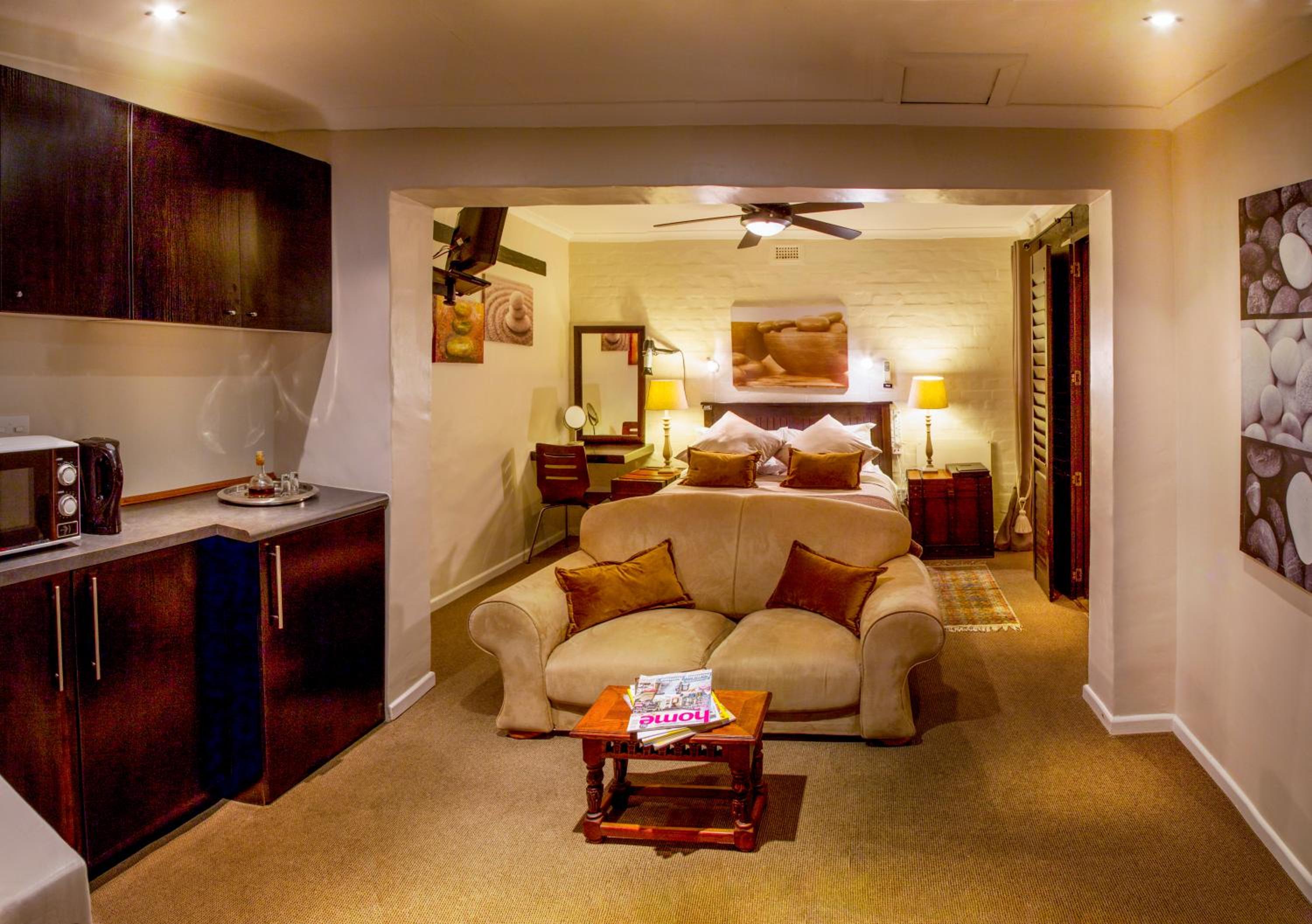King Room with Garden View photo 2