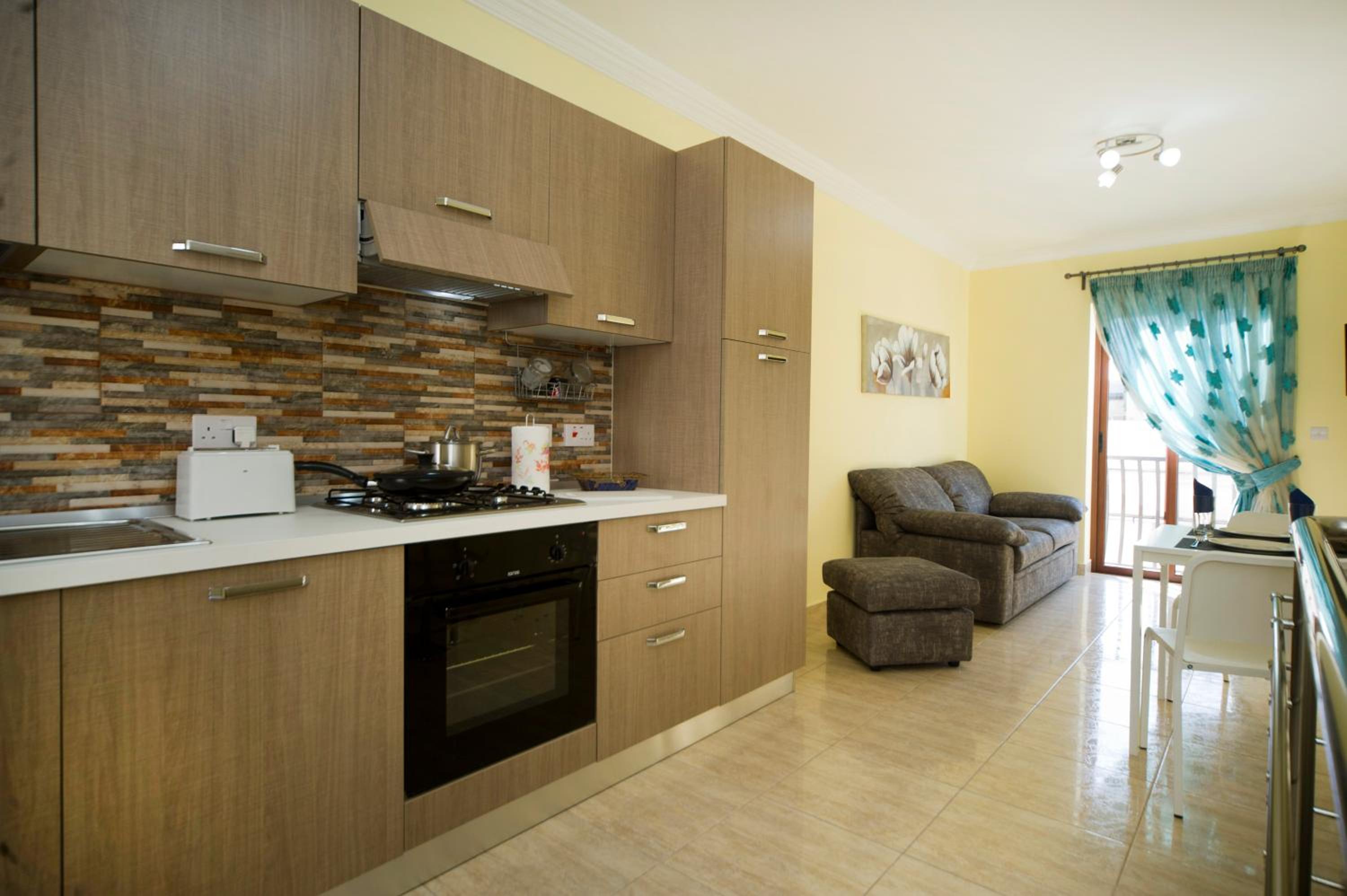 One-Bedroom Apartment