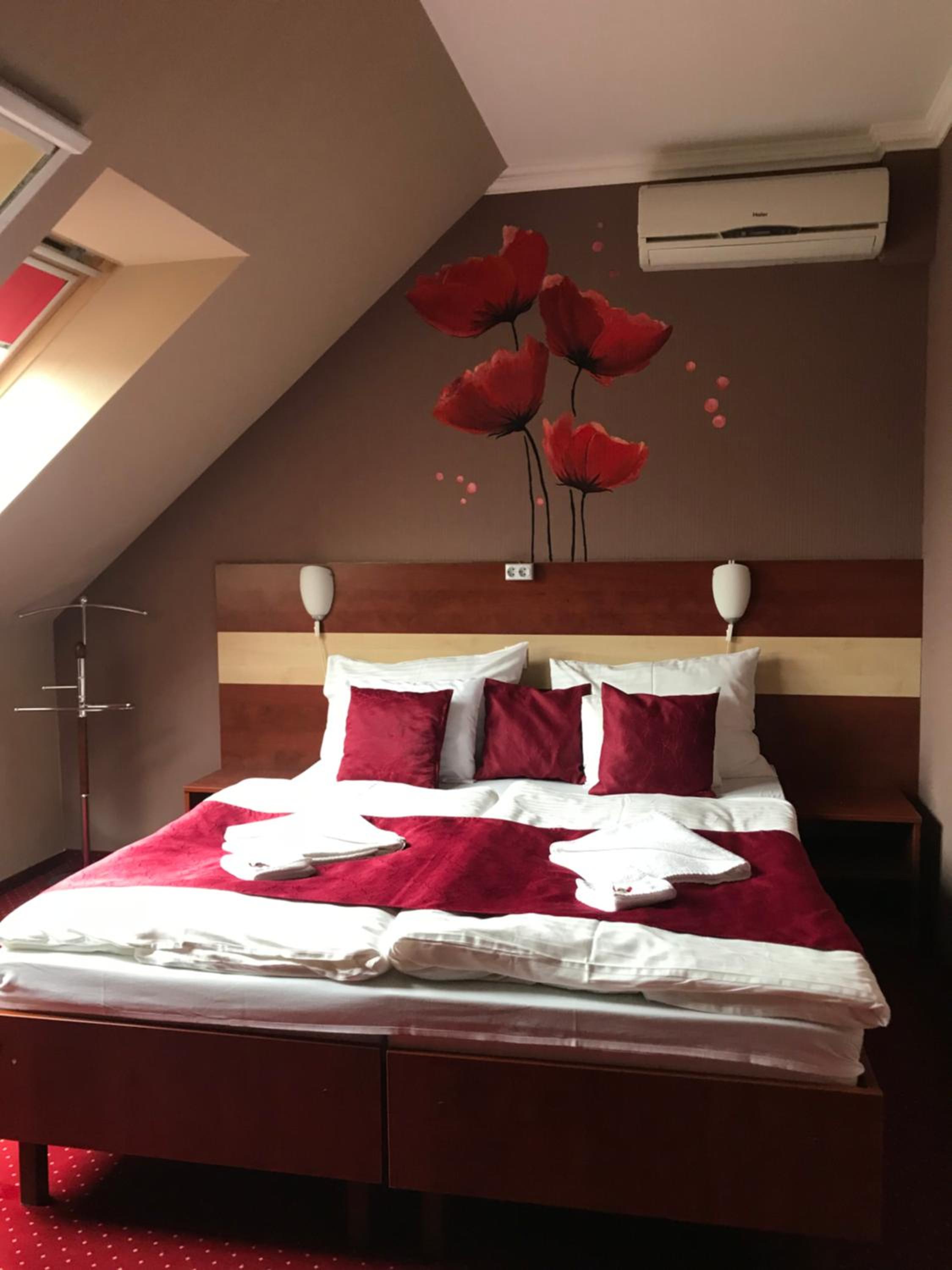 Double or Twin Room - Photo 7