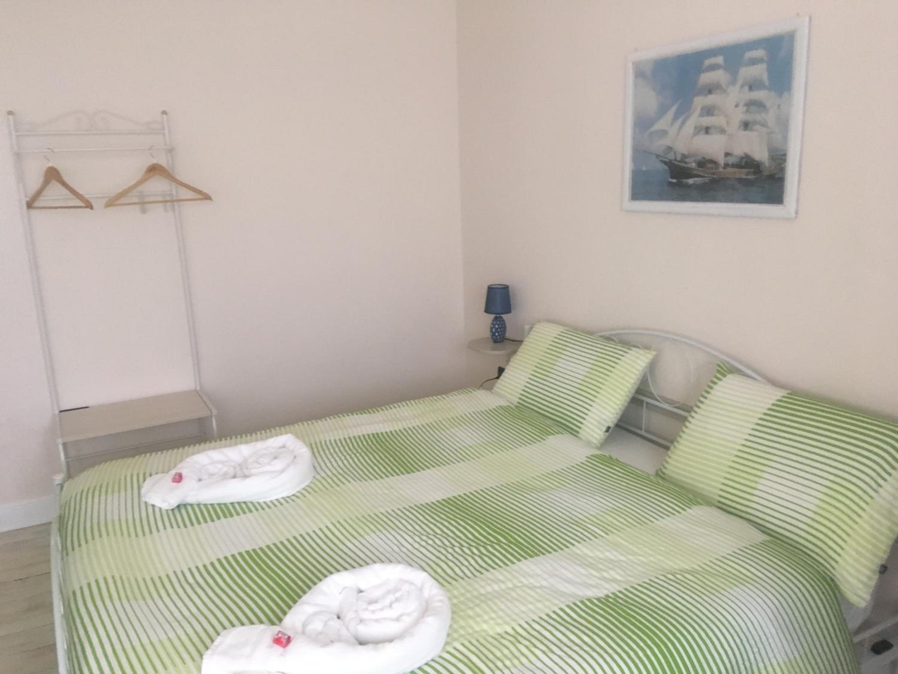 Double or Twin Room - Photo 3