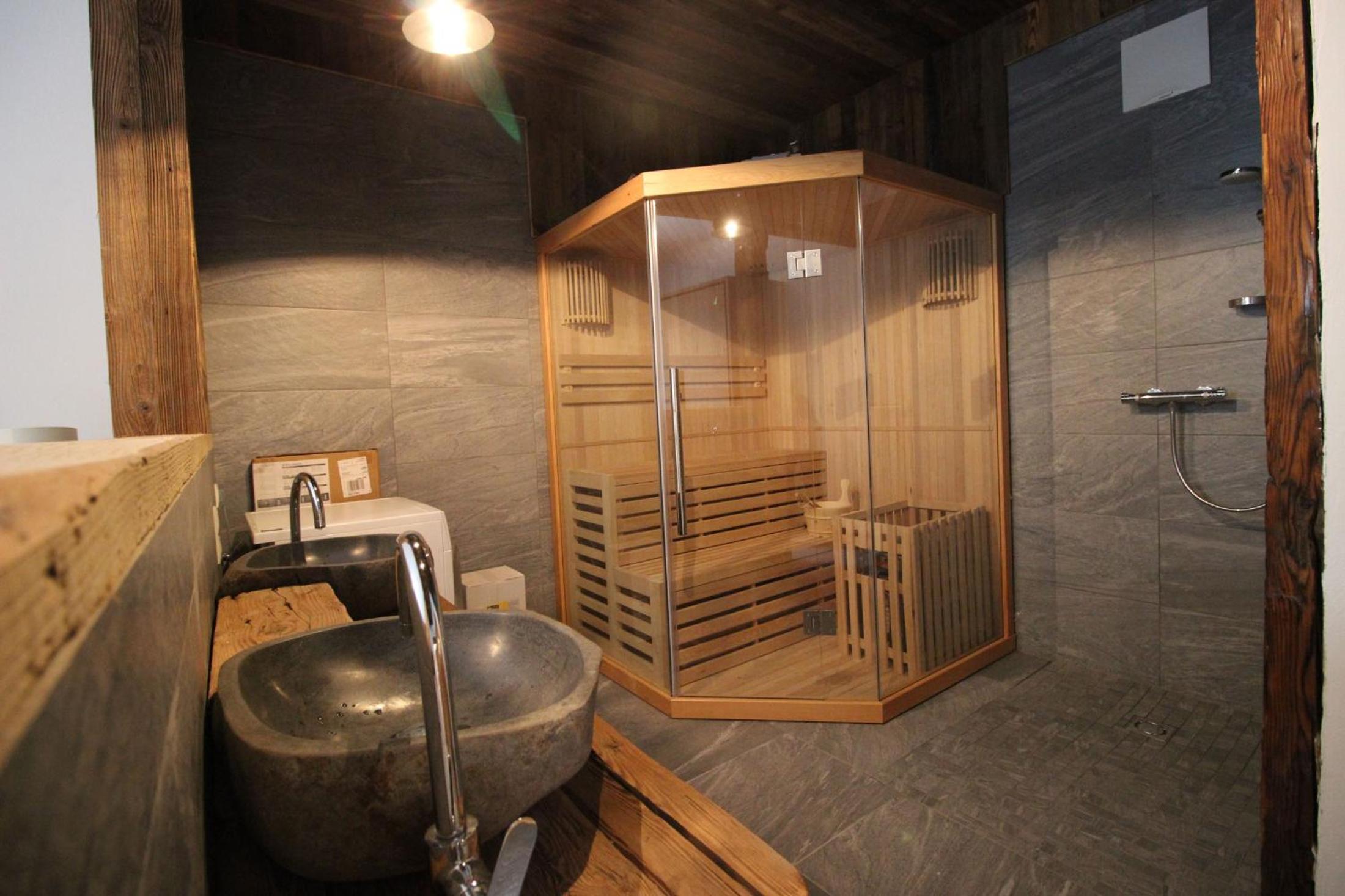 Apartment with Sauna photo 3