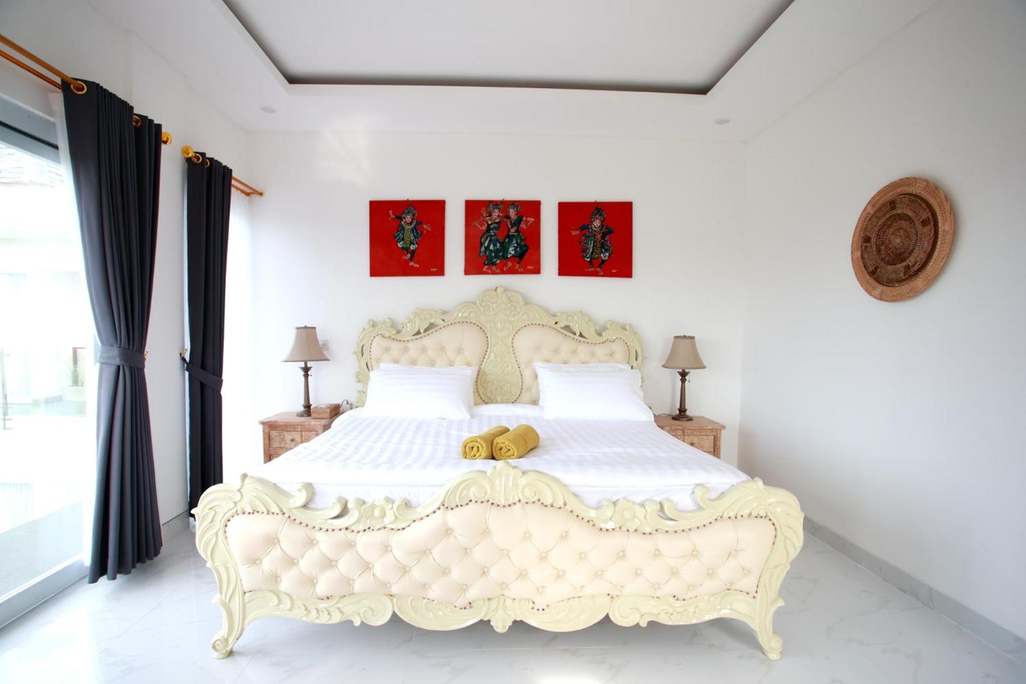 Deluxe Double Room with Balcony photo 2